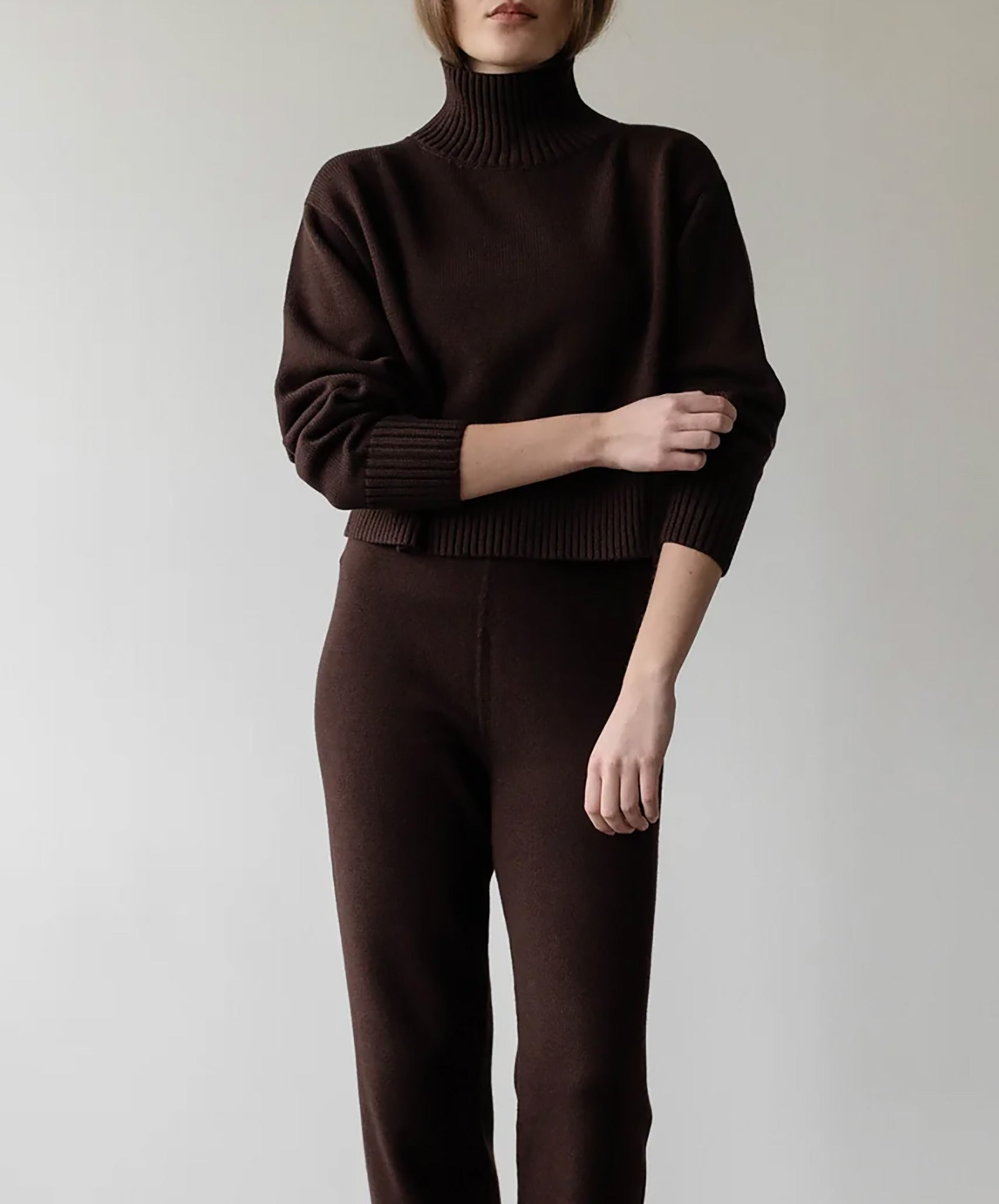 First Rite-Crop Turtleneck // Walnut