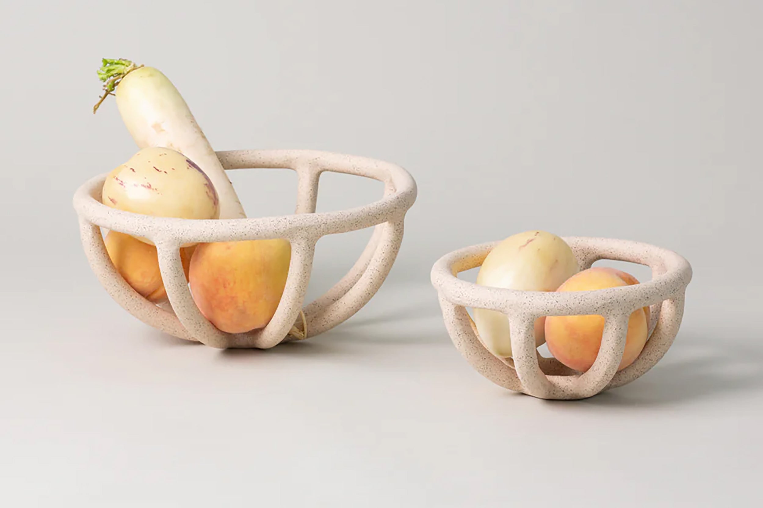 Sin-Prong Fruit Bowl // Speckled