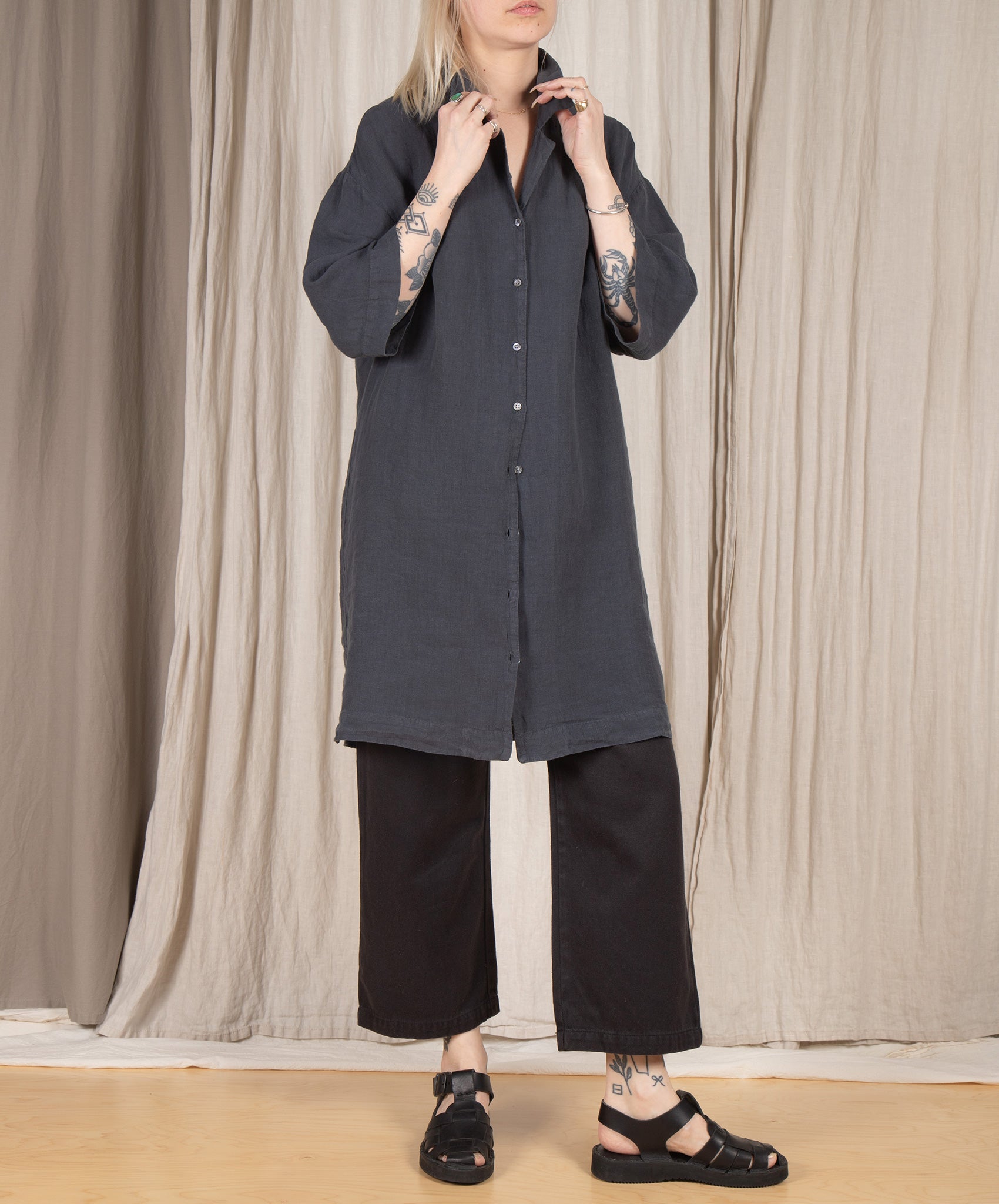 Hartford-Rafik Linen Shirt Dress // Anthracite