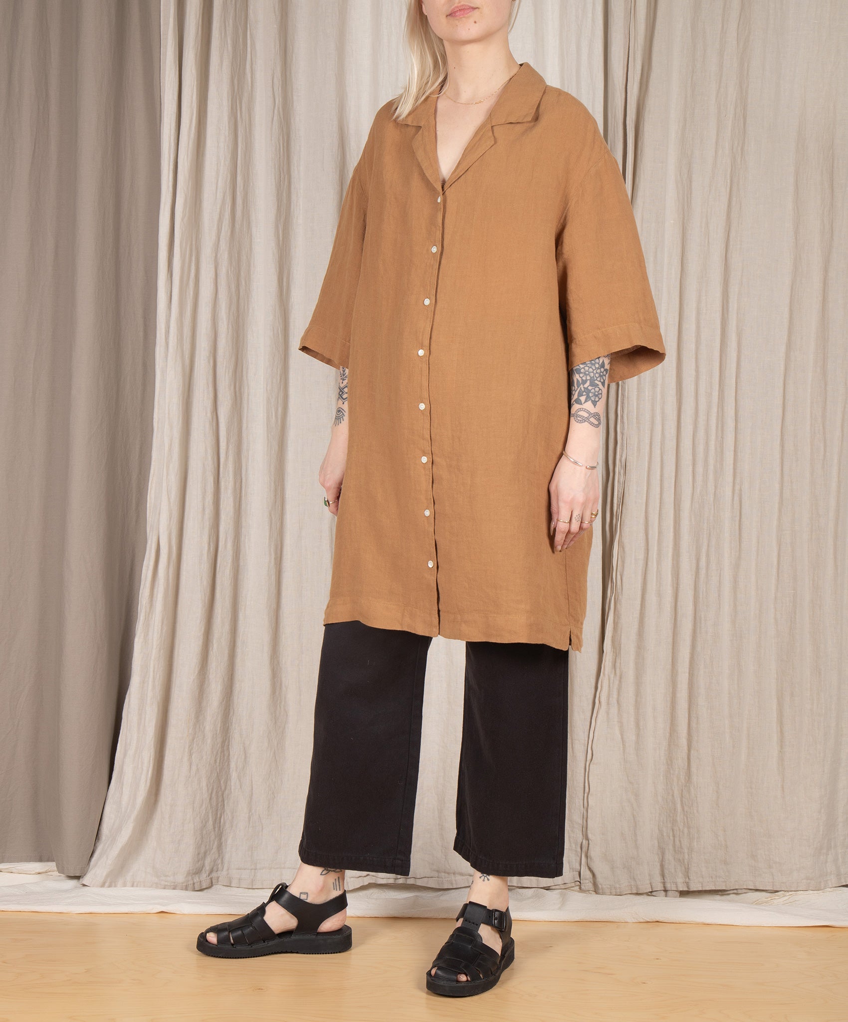 Hartford-Rafik Linen Shirt Dress // Cappucino