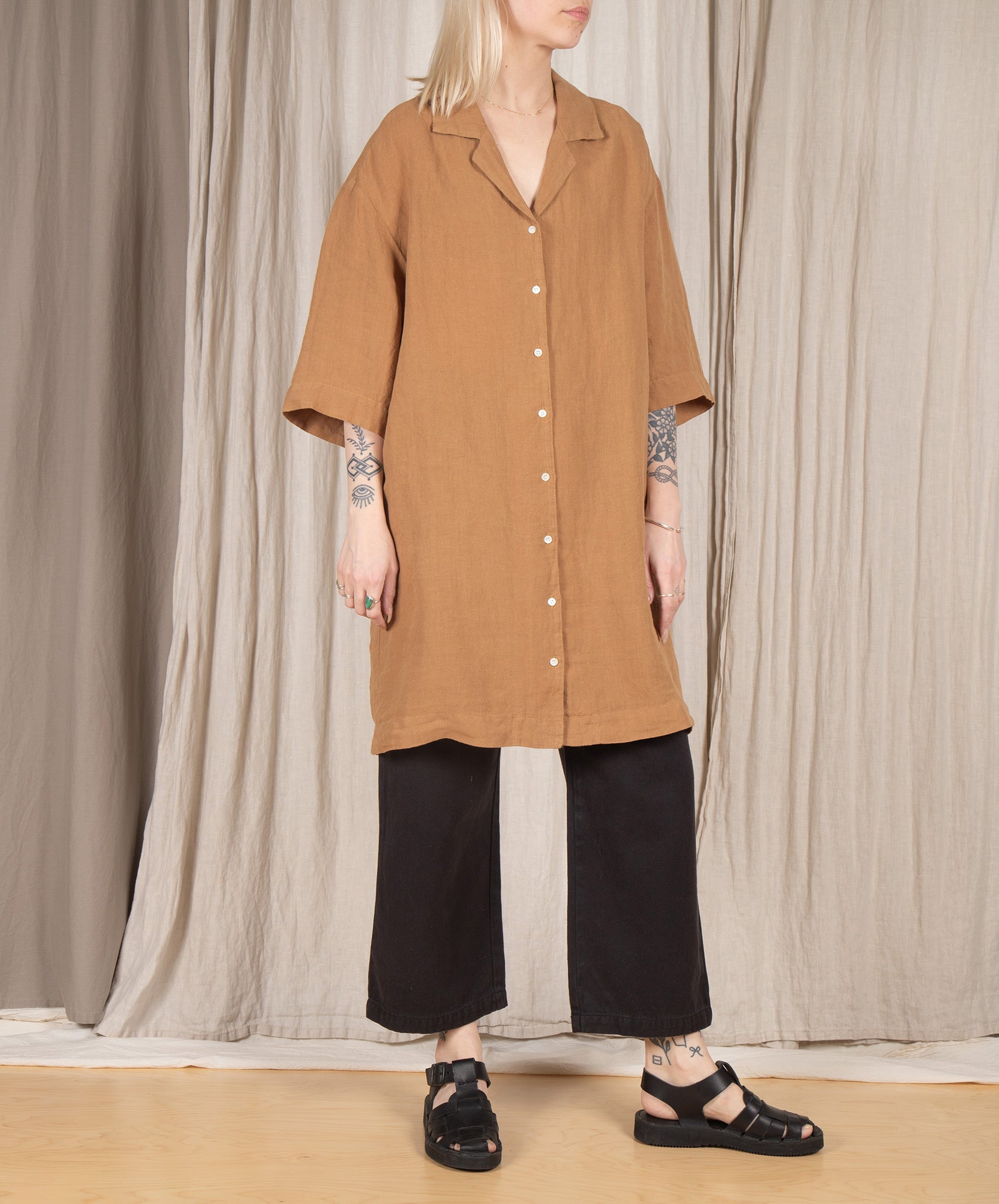 Hartford-Rafik Linen Shirt Dress // Cappucino