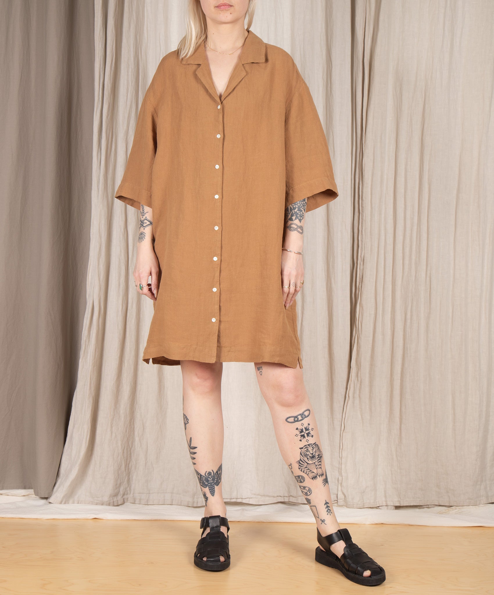 Hartford-Rafik Linen Shirt Dress // Cappucino