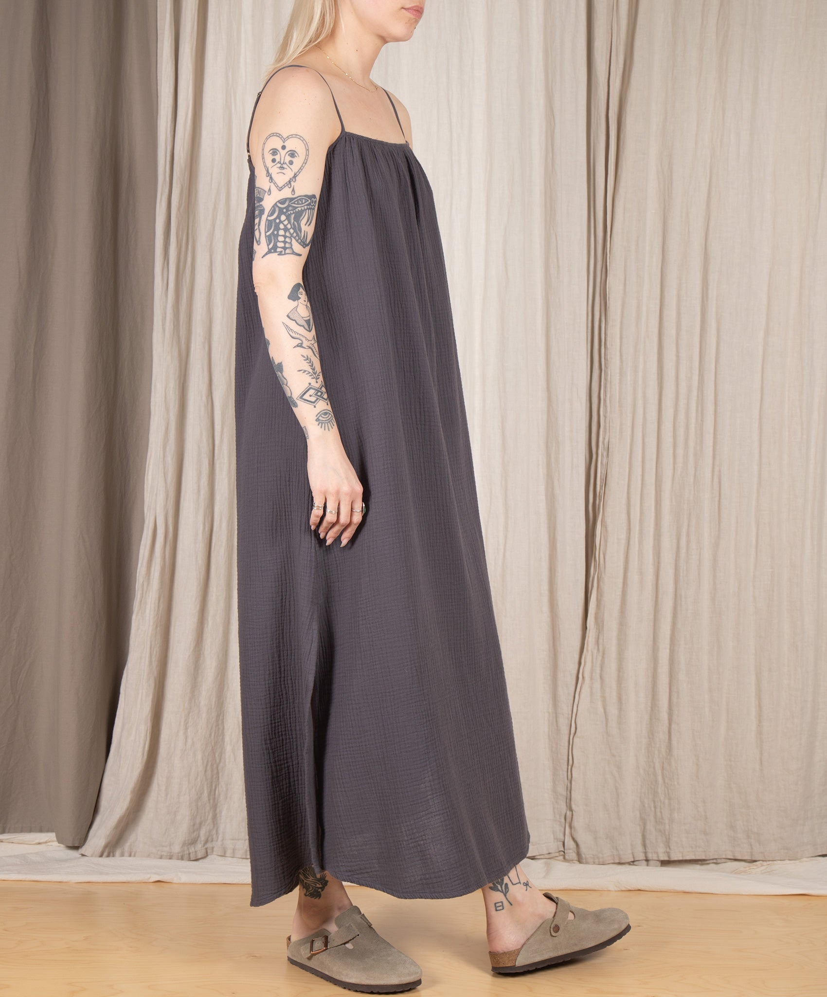 Hartford-Randa Gauze Dress // Anthracite