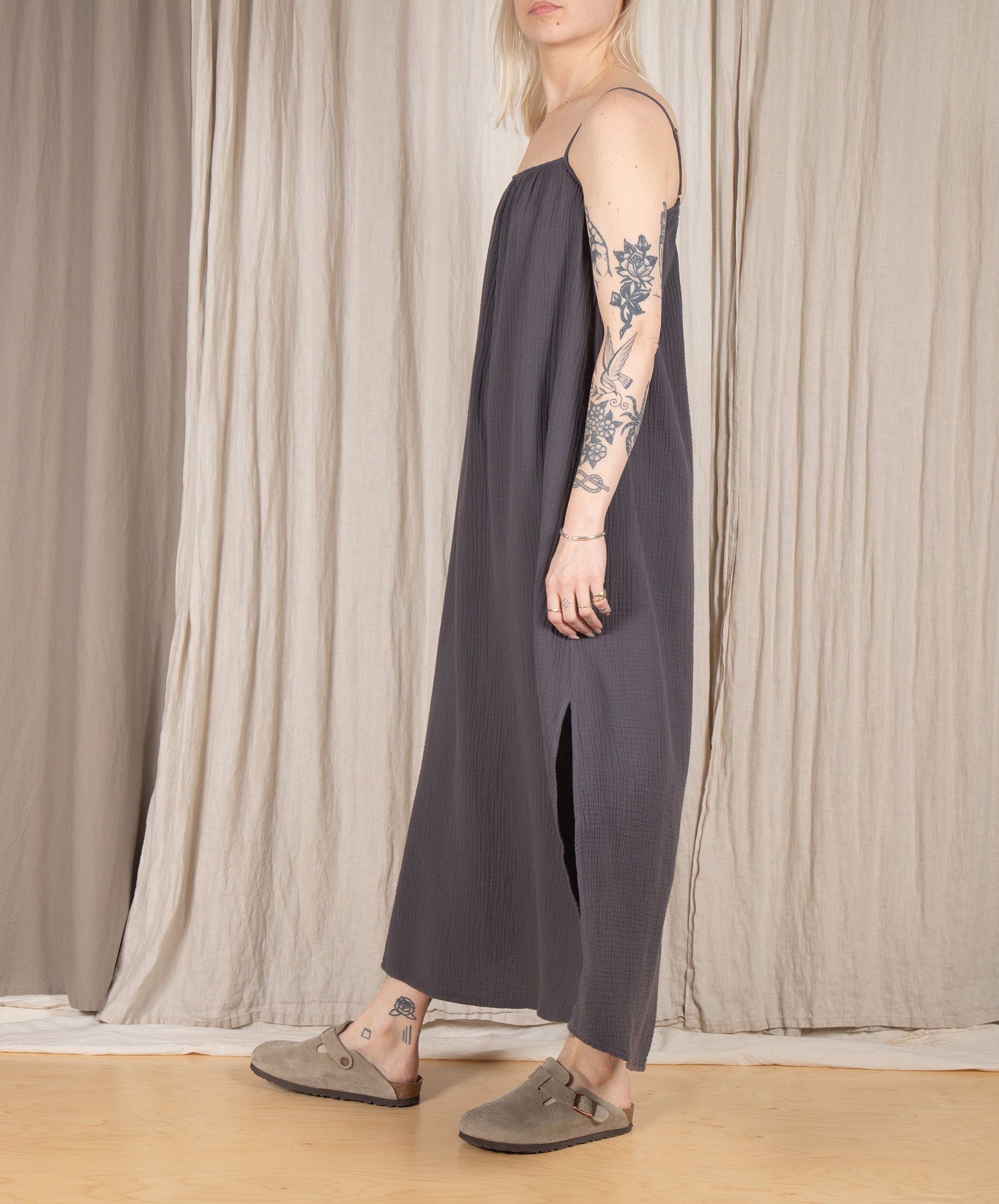 Hartford-Randa Gauze Dress // Anthracite