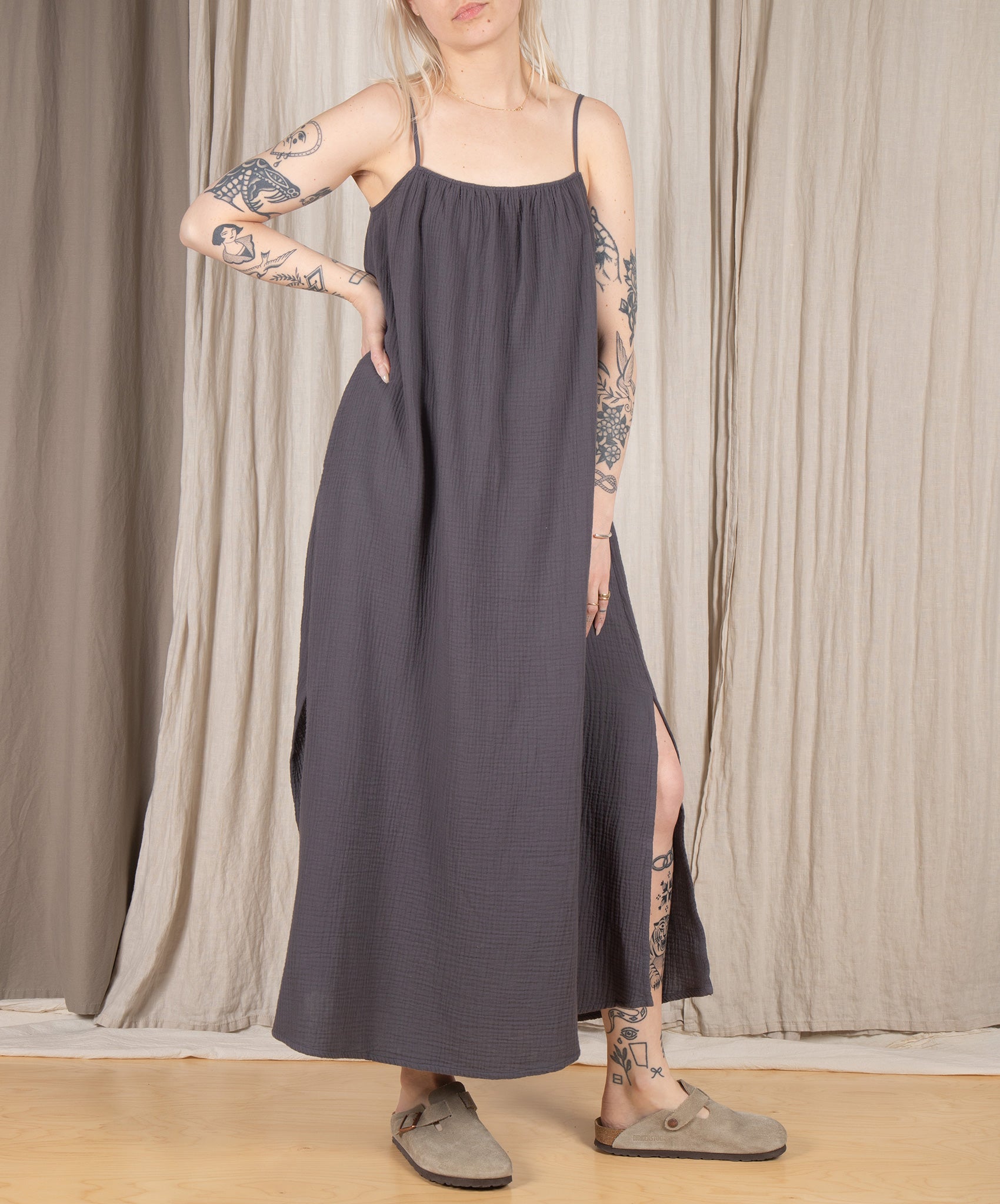 Hartford-Randa Gauze Dress // Anthracite