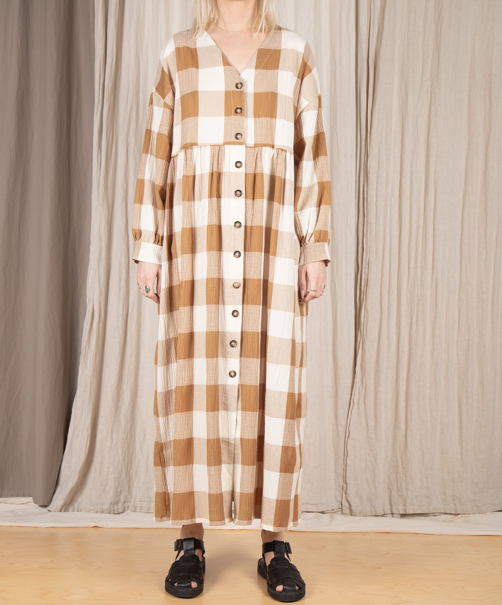 Rita Row-Cal Oversize V-neck Dress // Brown Check