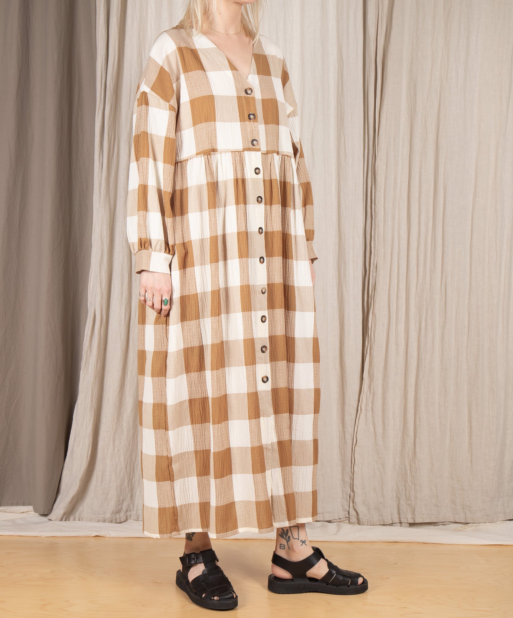 Rita Row-Cal Oversize V-neck Dress // Brown Check