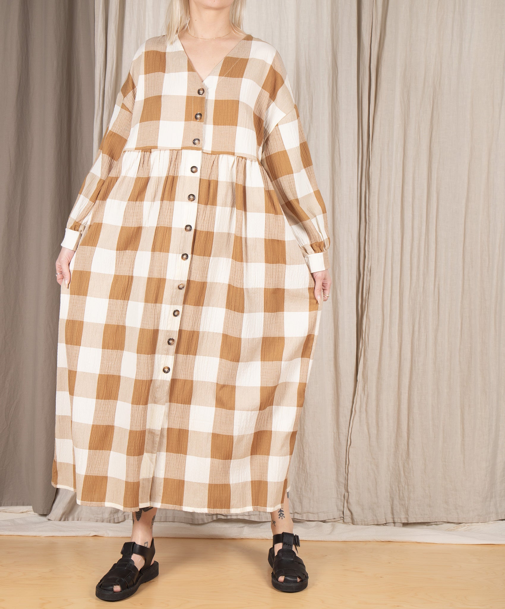 Rita Row-Cal Oversize V-neck Dress // Brown Check