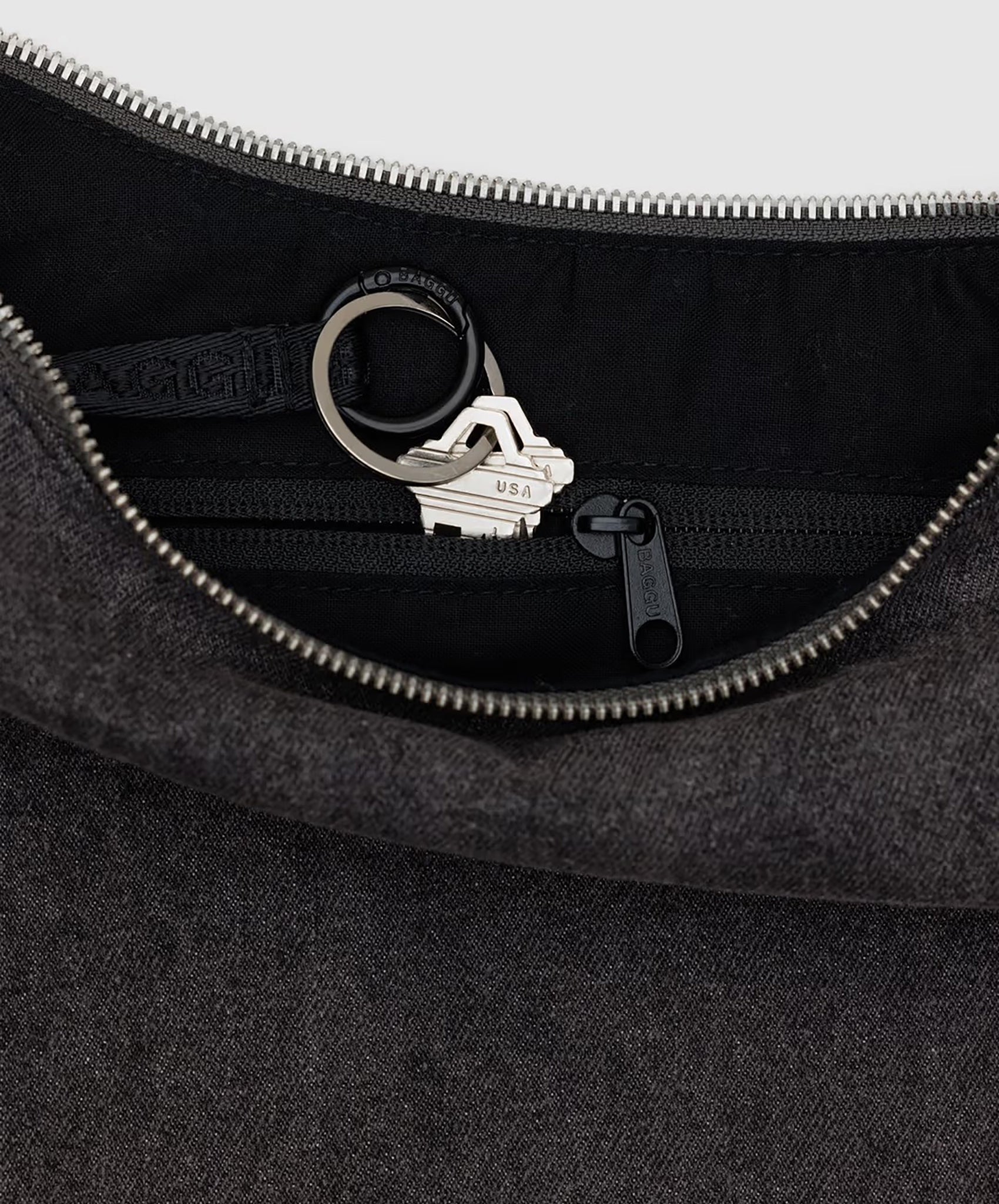 Baggu-Medium Denim Crescent Bag // Washed Black