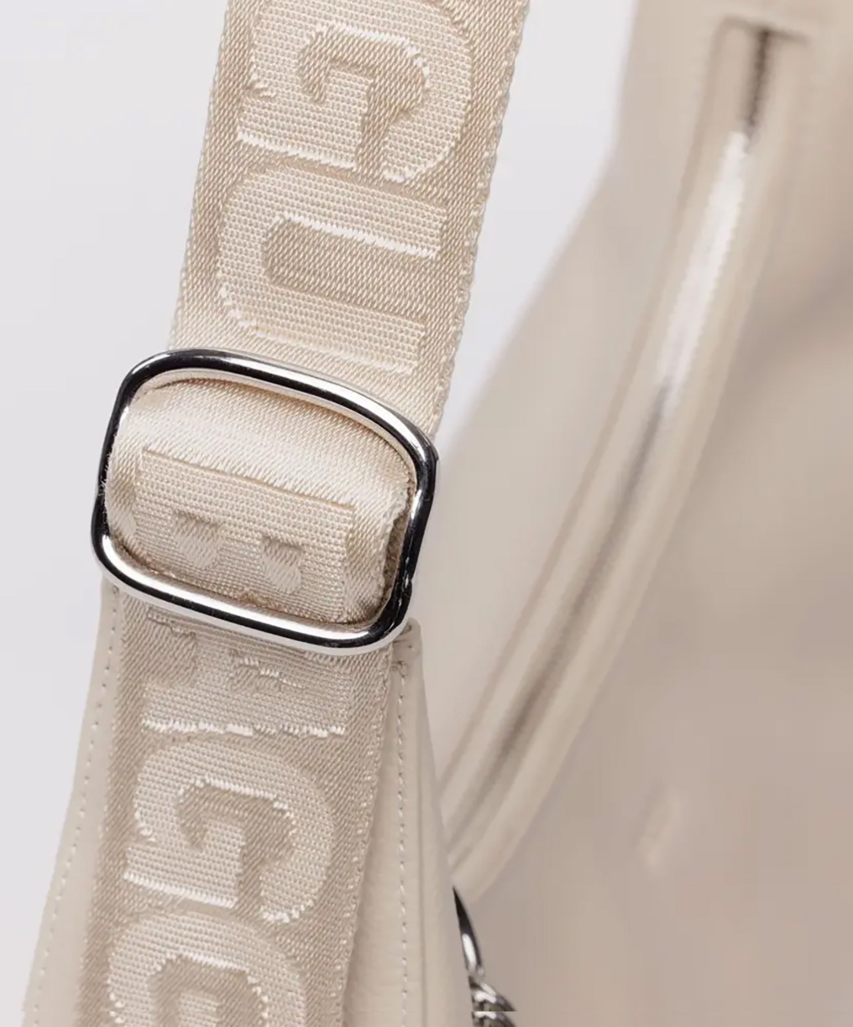 Baggu-Medium Recycled Leather Crescent Bag // Stone