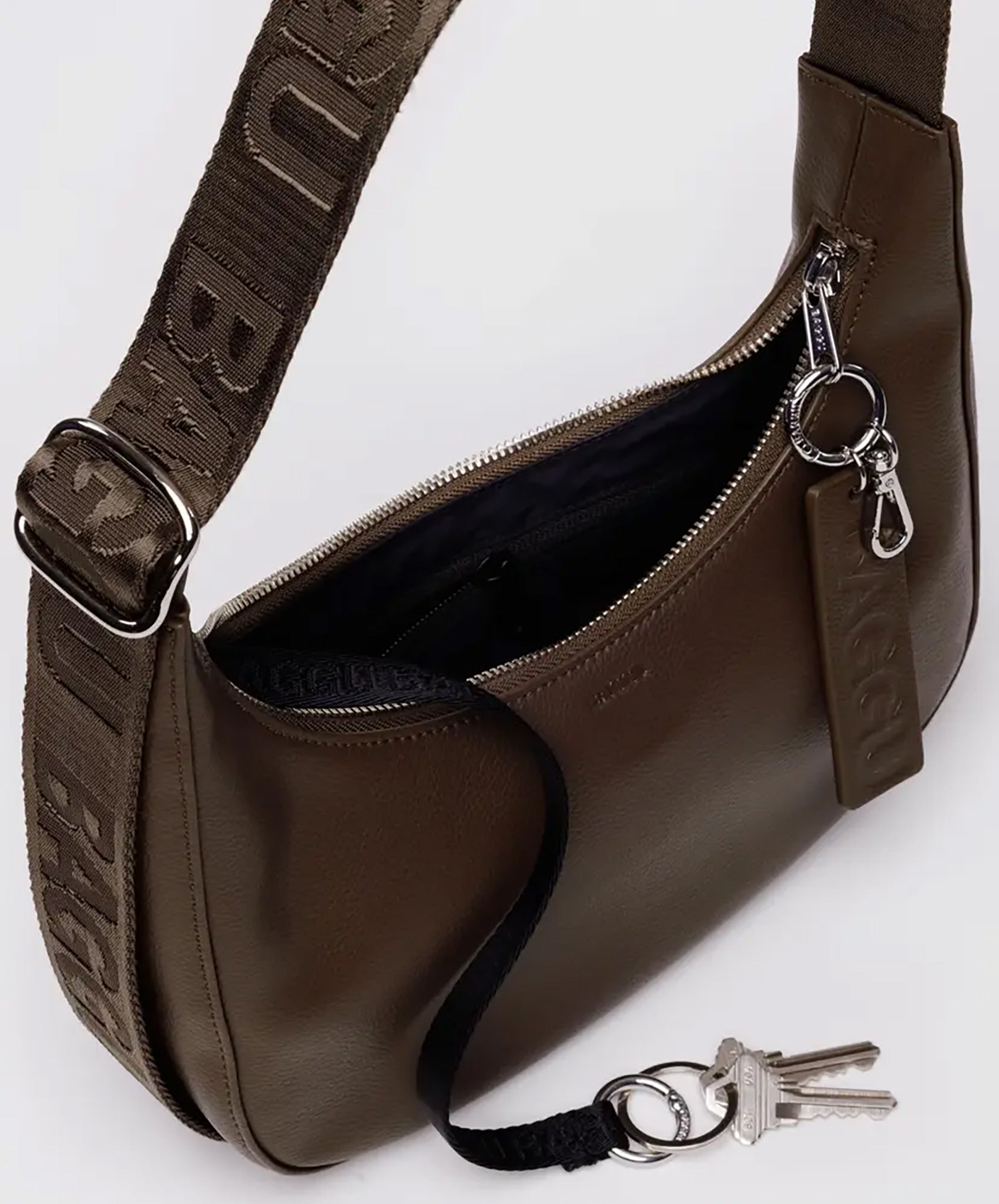 Baggu-Small Recycled Leather Crescent Bag // Brown