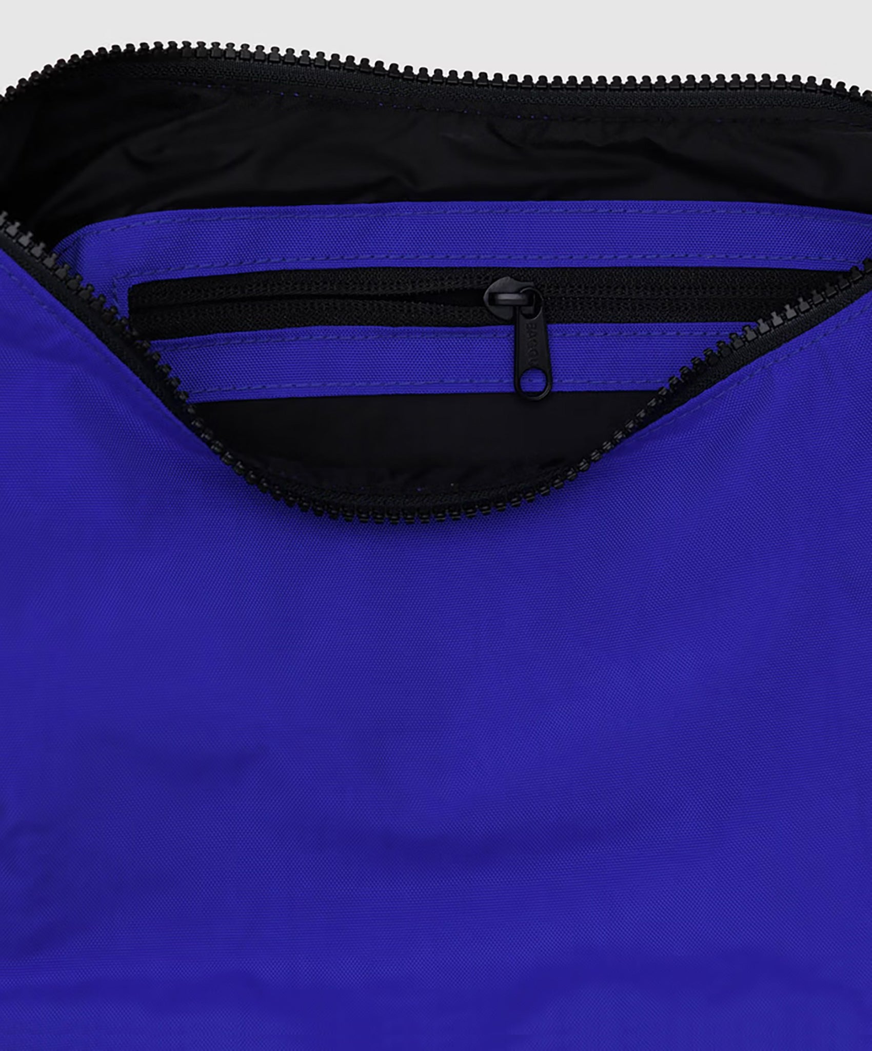 Baggu-Medium Nylon Crescent Bag // Lapis