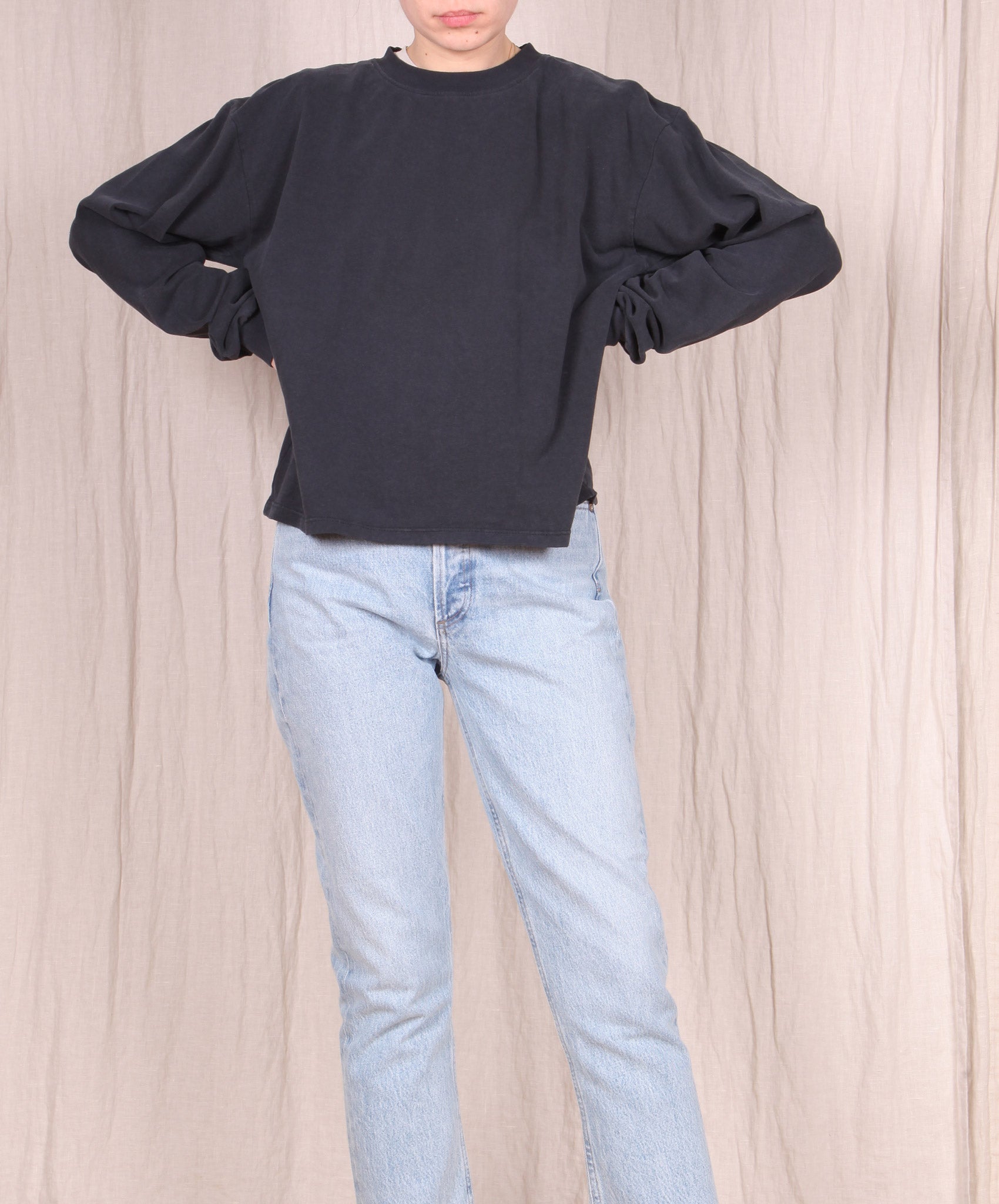 Jungmaven-Cropped Long Sleeve Tee // Black