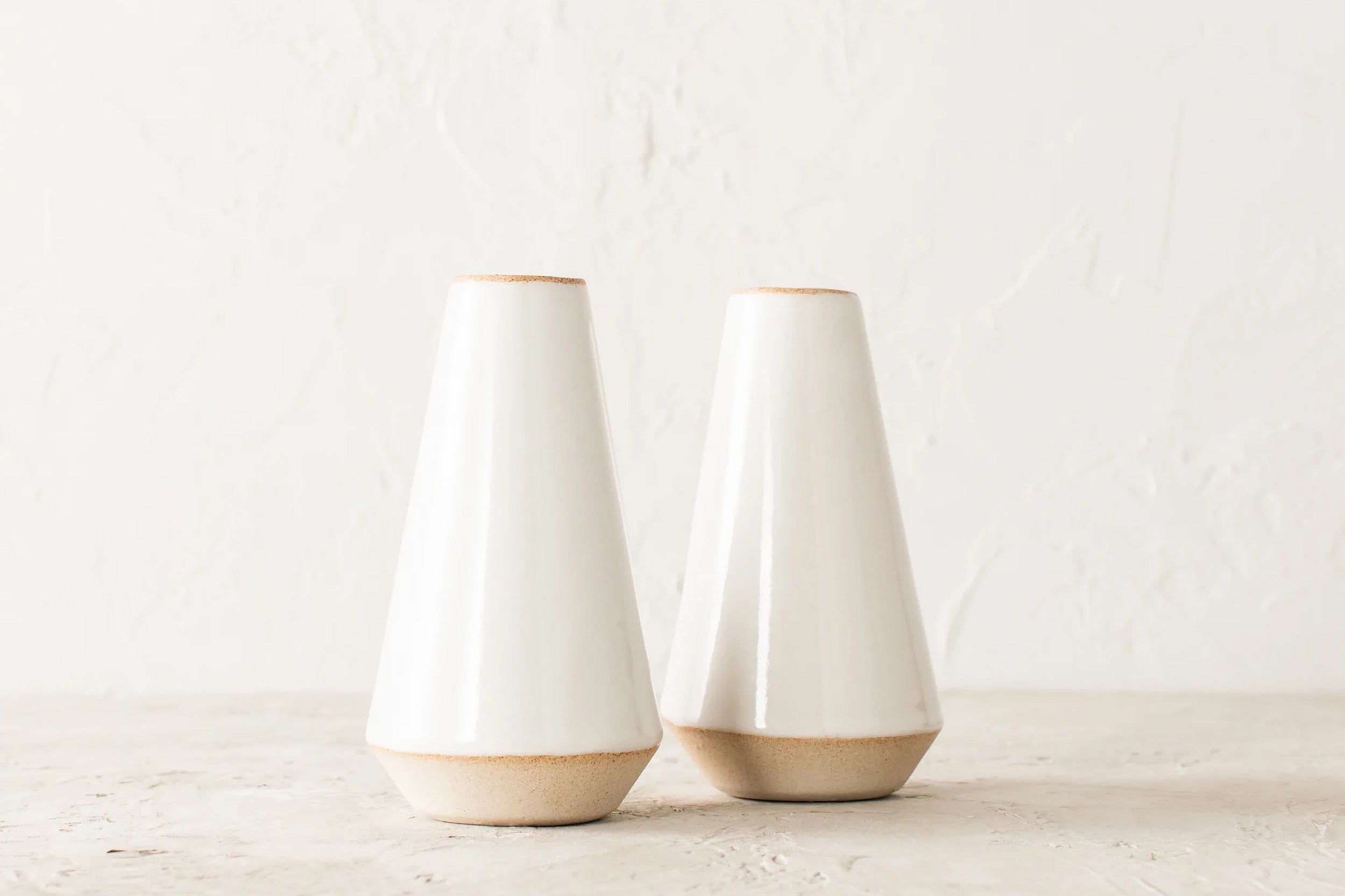 Convivial-Minimal Bud Vase