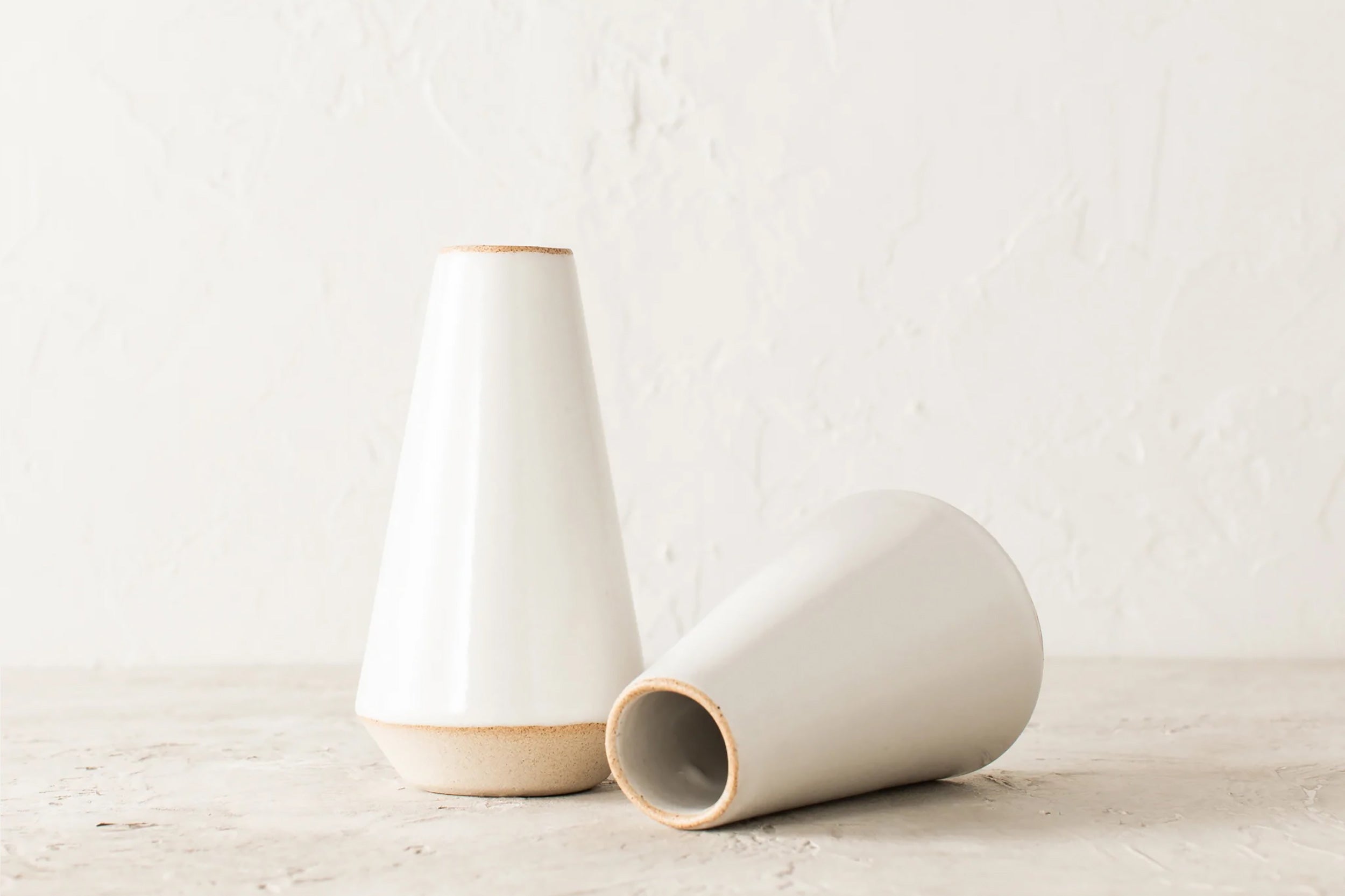 Convivial-Minimal Bud Vase
