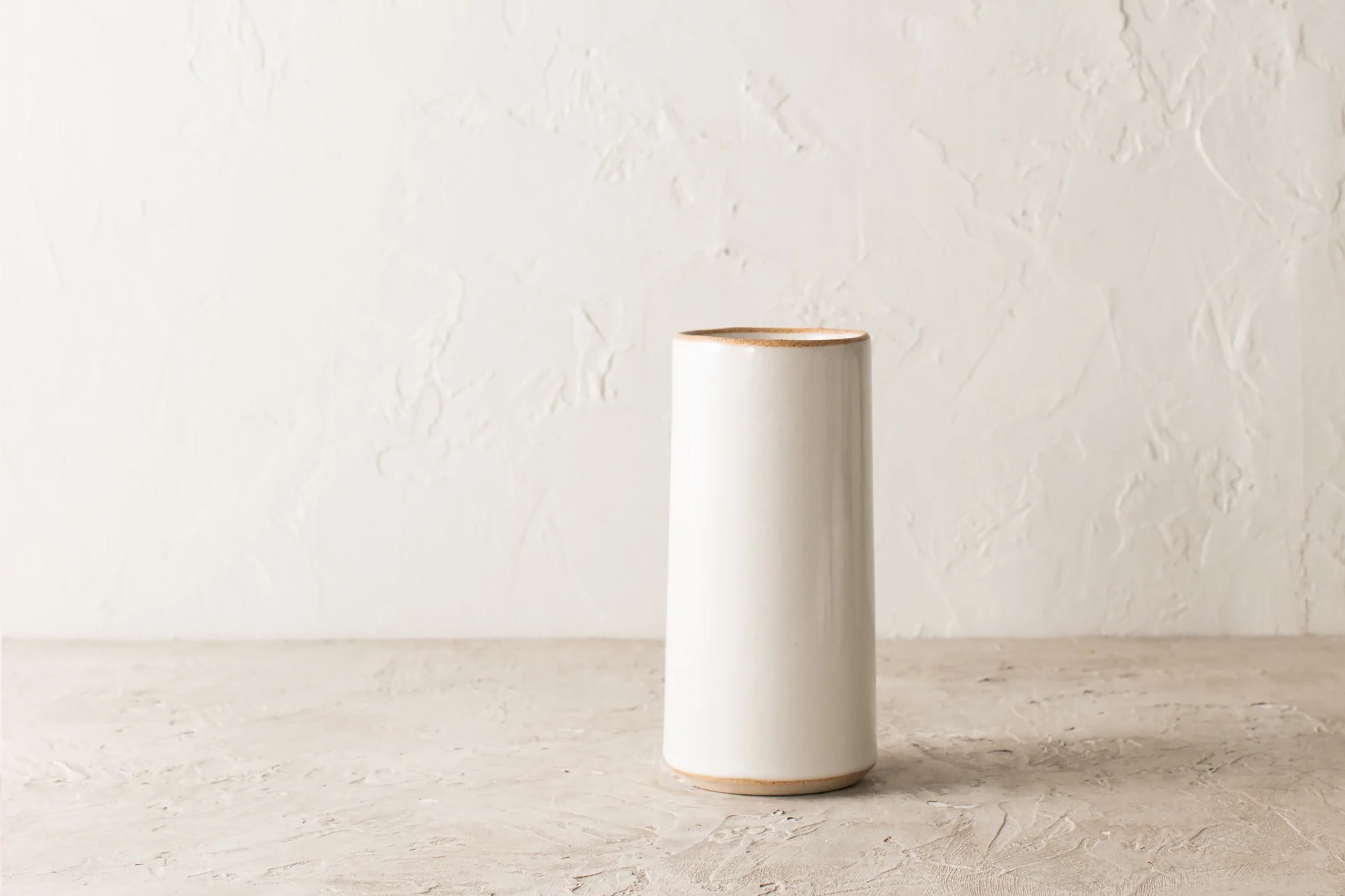 Convivial-Minimal Vase