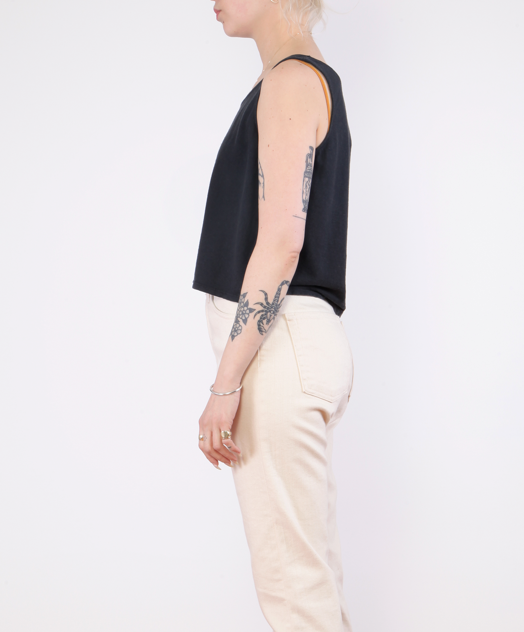 Jungmaven-Cropped Tank // Black