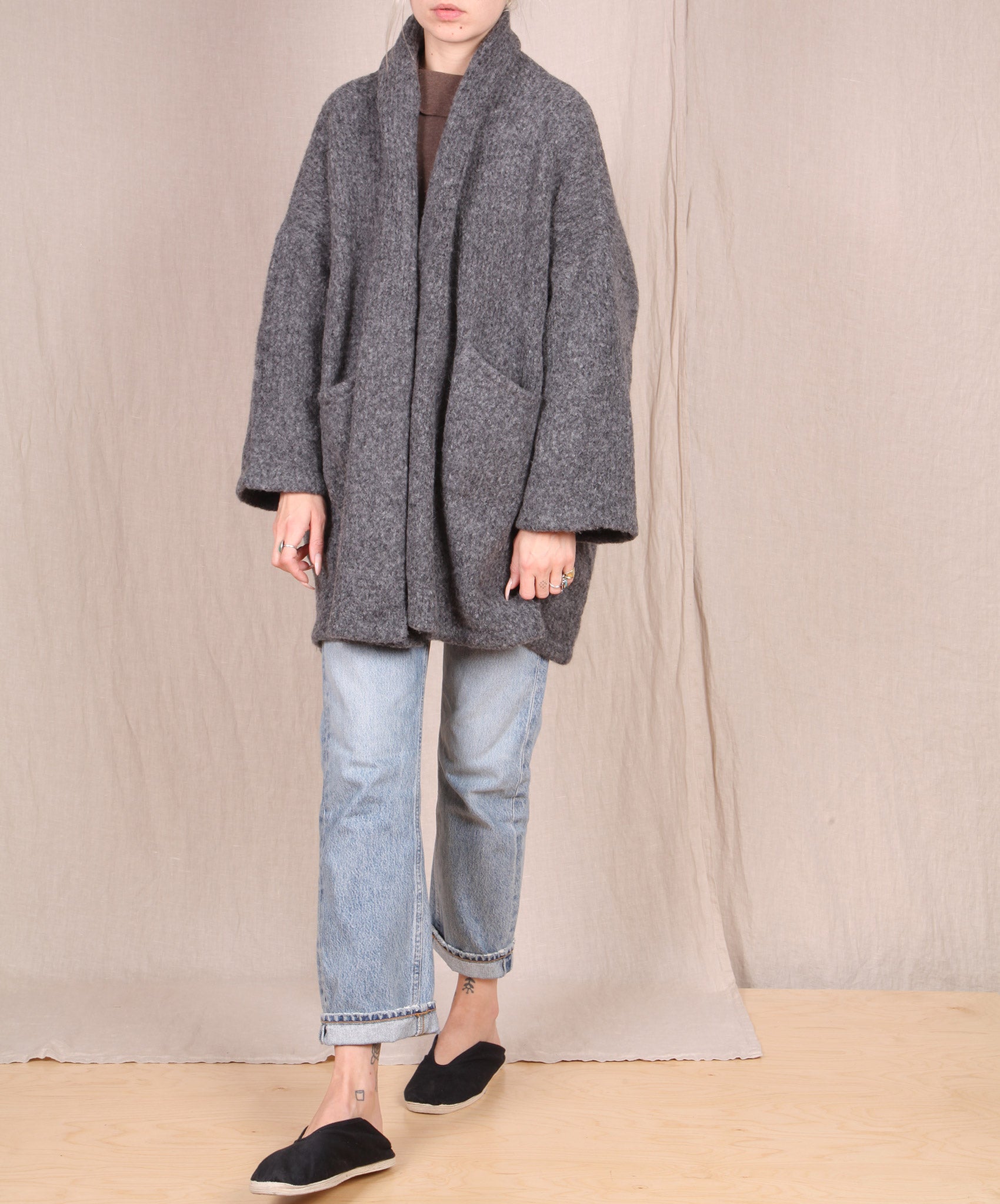 Atelier Delphine-Haori Sweater Coat // CHARCOAL