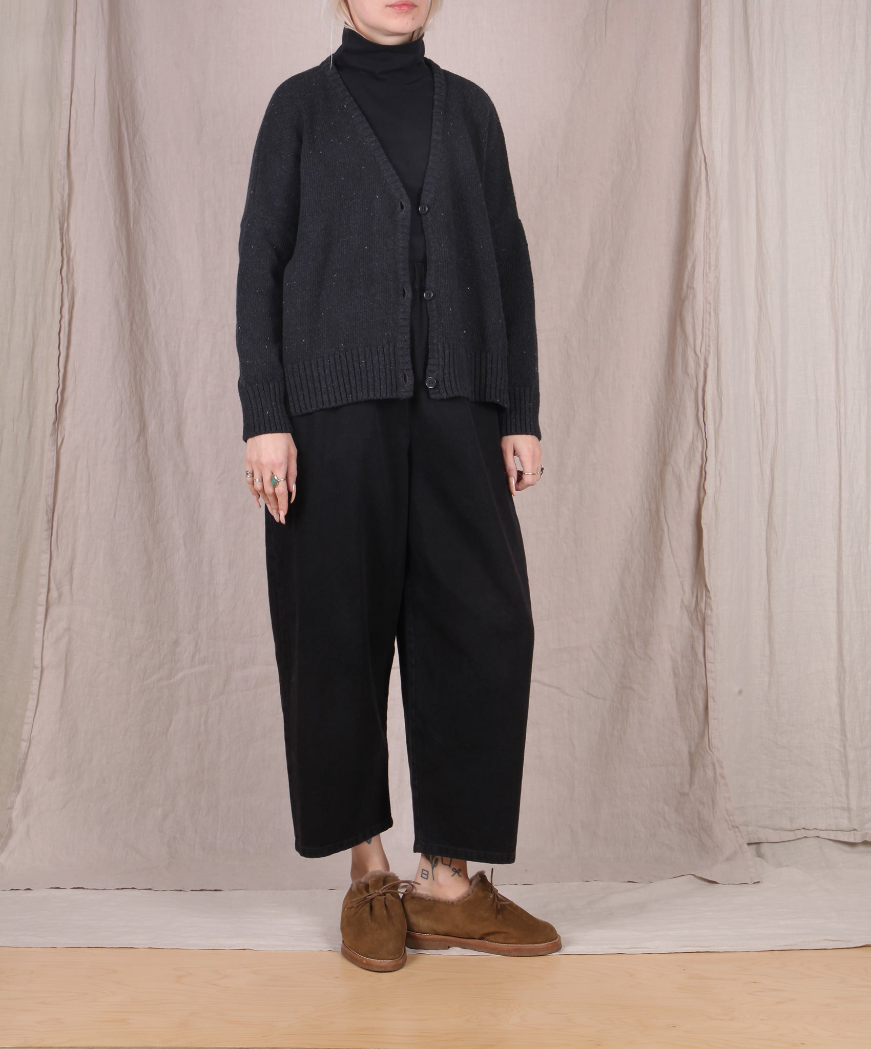 Beaumont Organic-Charis Cardigan // Black