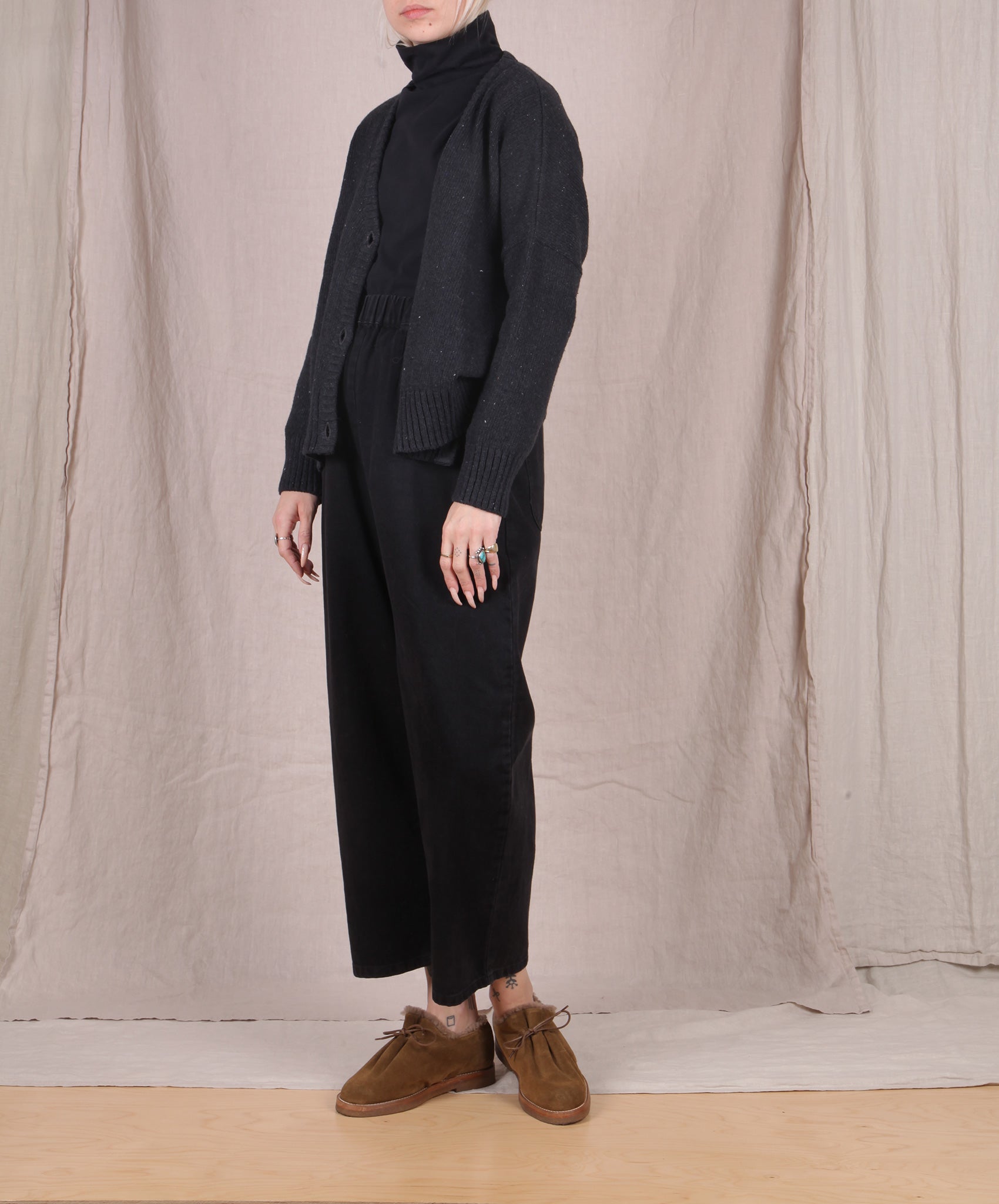 Beaumont Organic-Charis Cardigan // Black