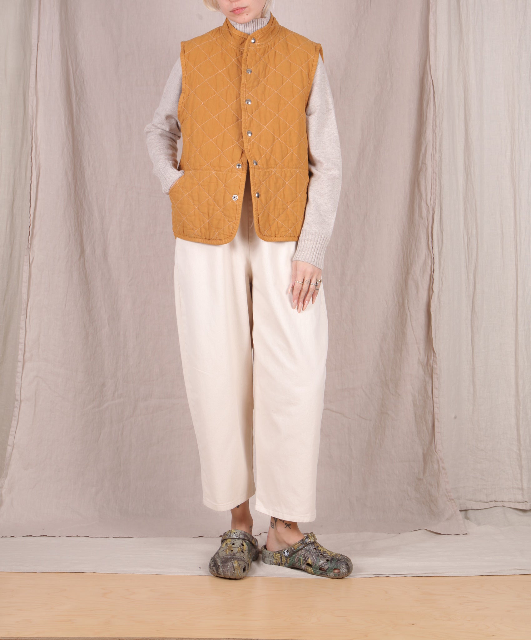Utility Canvas-Quilted Snap Vest // Honey