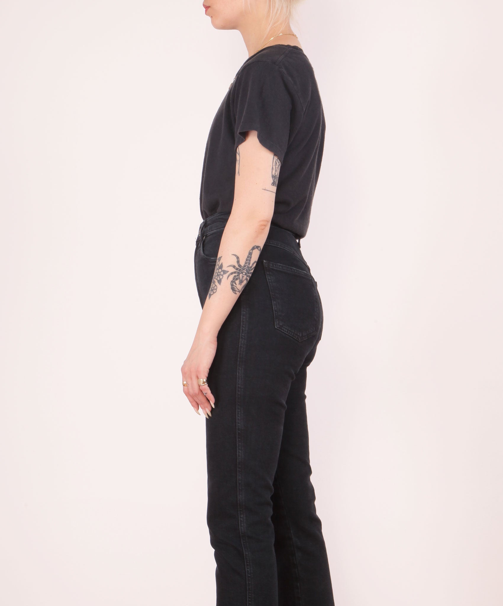 Jungmaven-Lorel Tee // Black