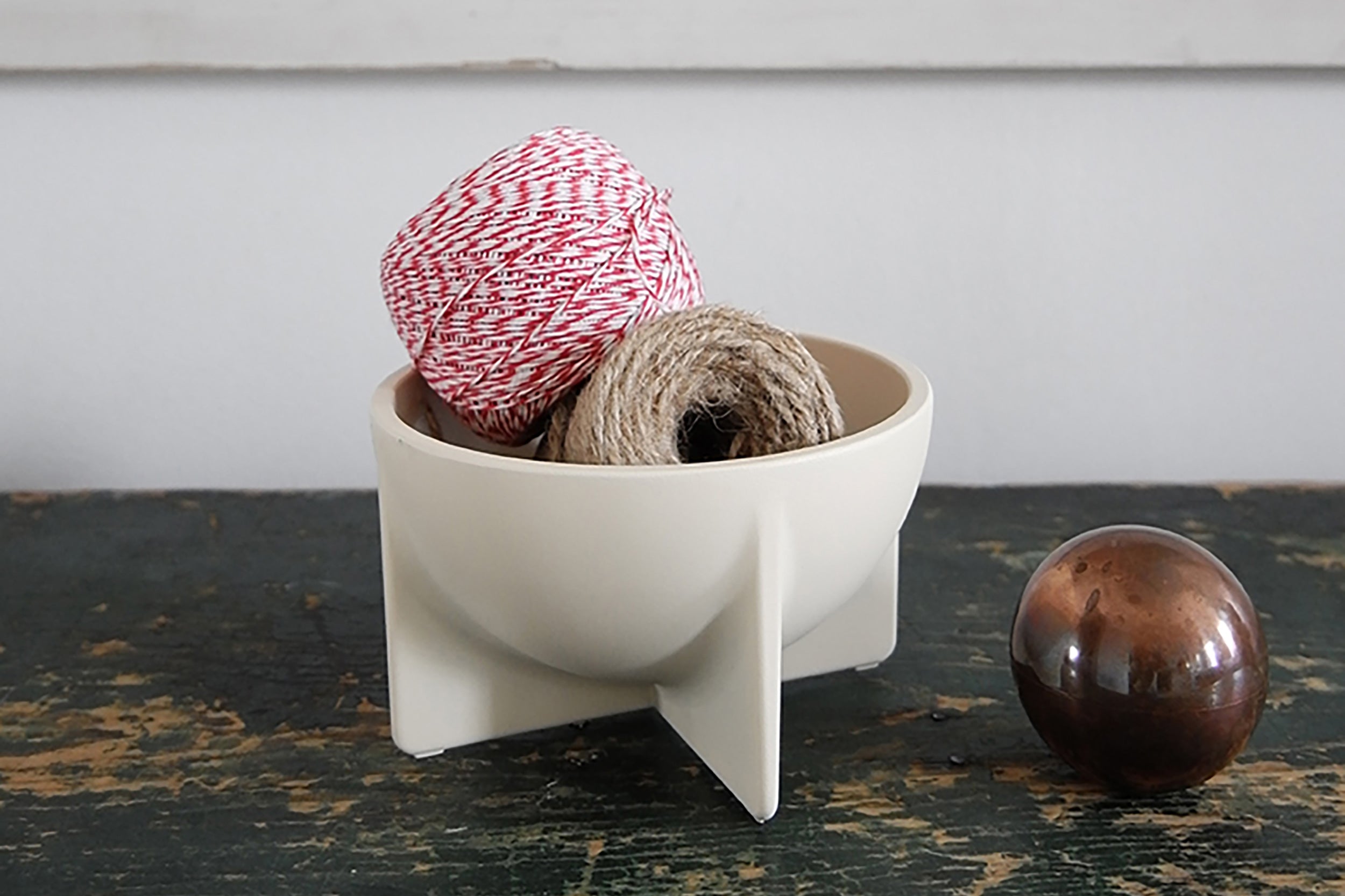 Fort Standard-Standing Bowl // Small