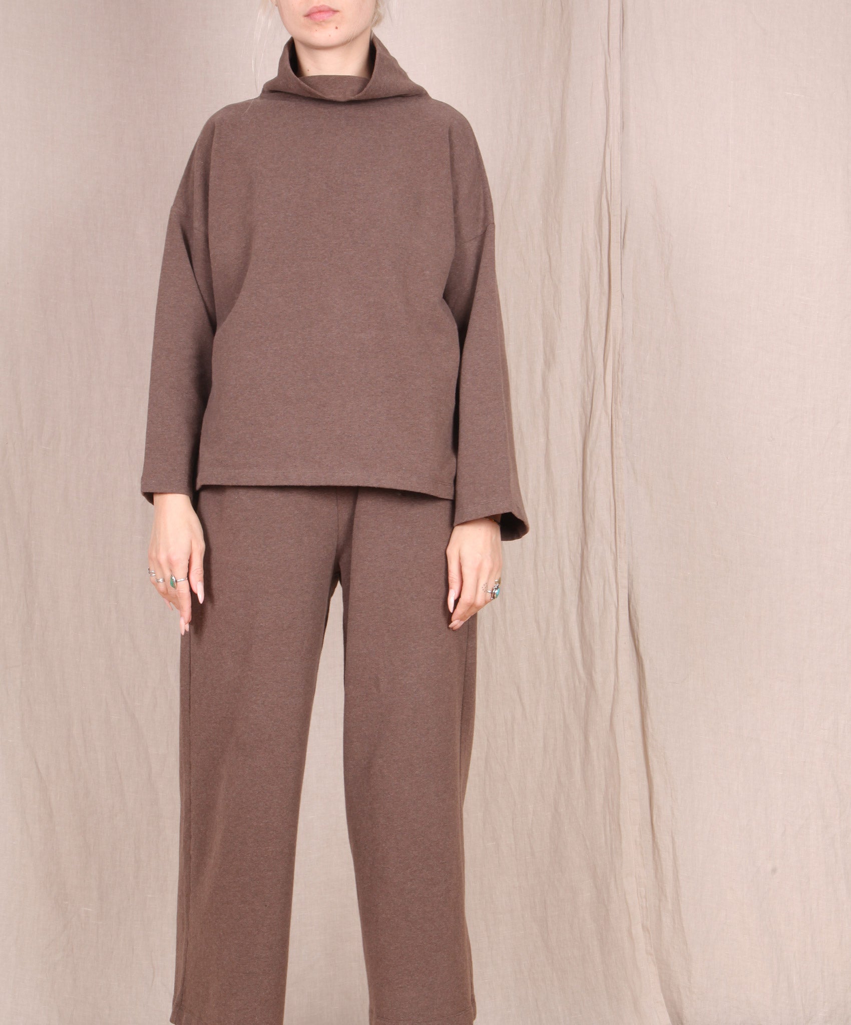 Beaumont Organic-Ula Organic Cotton Top // BROWN MARLE