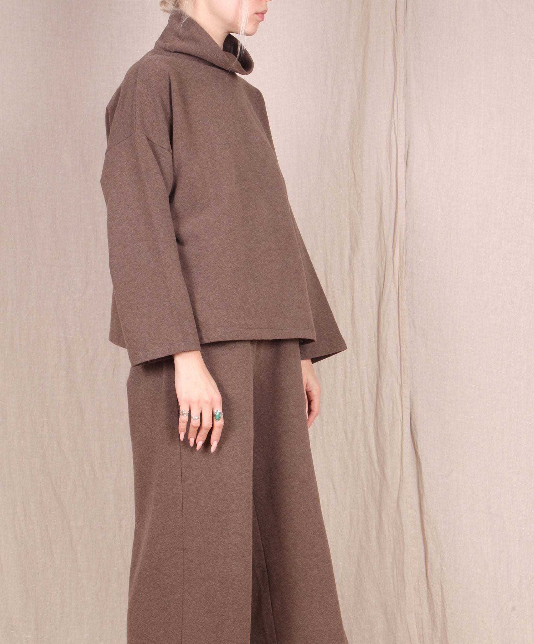 Beaumont Organic-Ula Organic Cotton Top // BROWN MARLE
