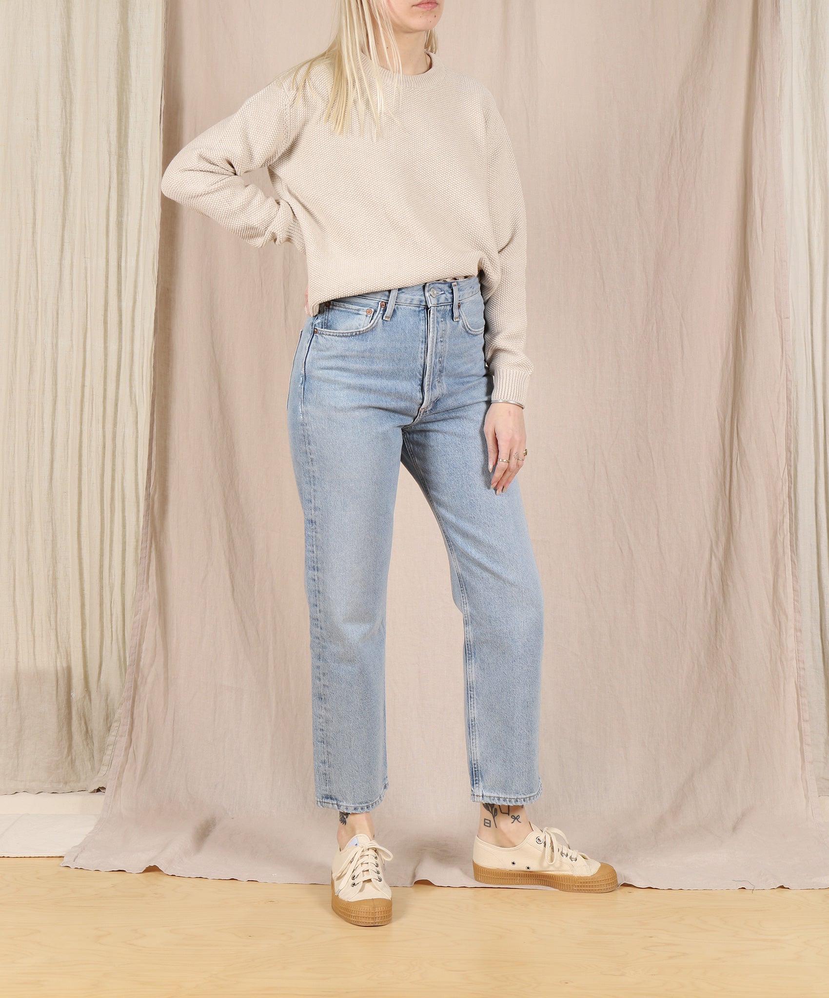 Kowtow- Escape Crew // Oat Melange
