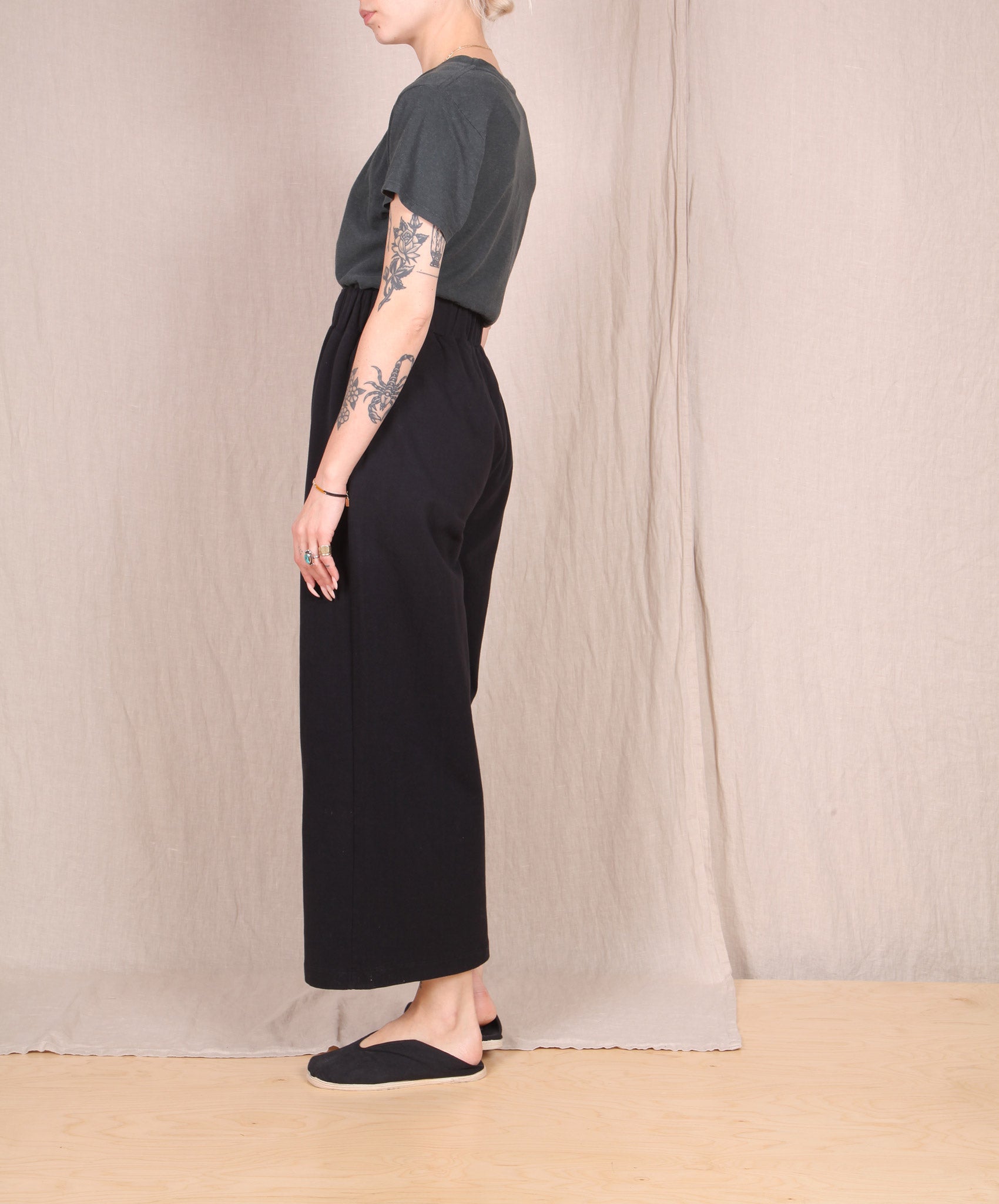 Beaumont Organic-Winona  Organic Cotton Trousers // Black