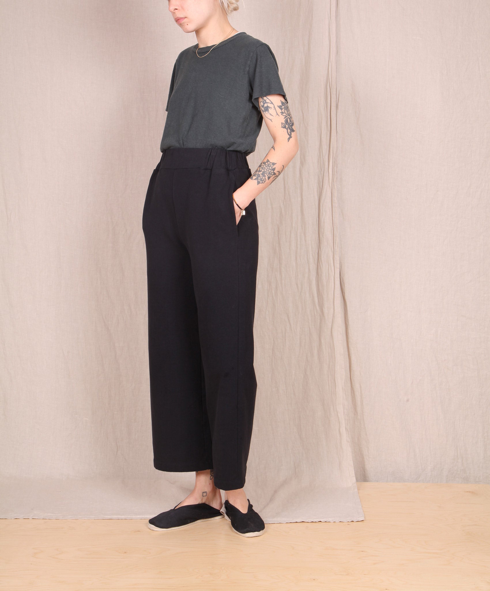 Beaumont Organic-Winona  Organic Cotton Trousers // Black