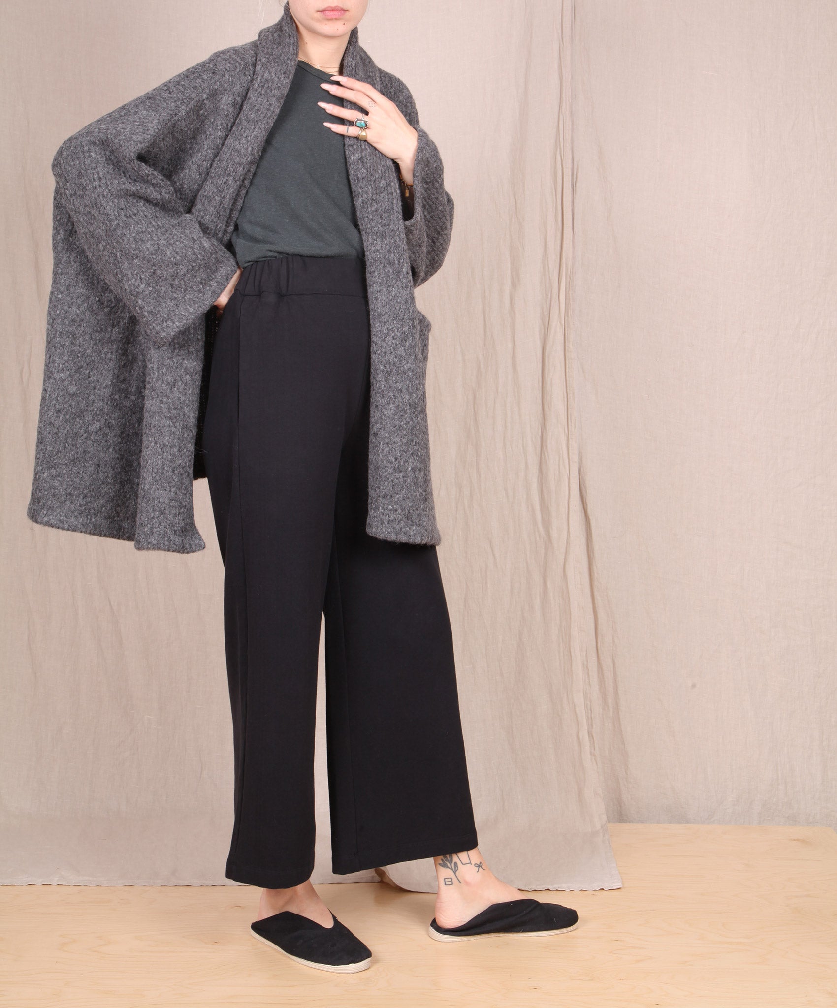 Beaumont Organic-Winona  Organic Cotton Trousers // Black