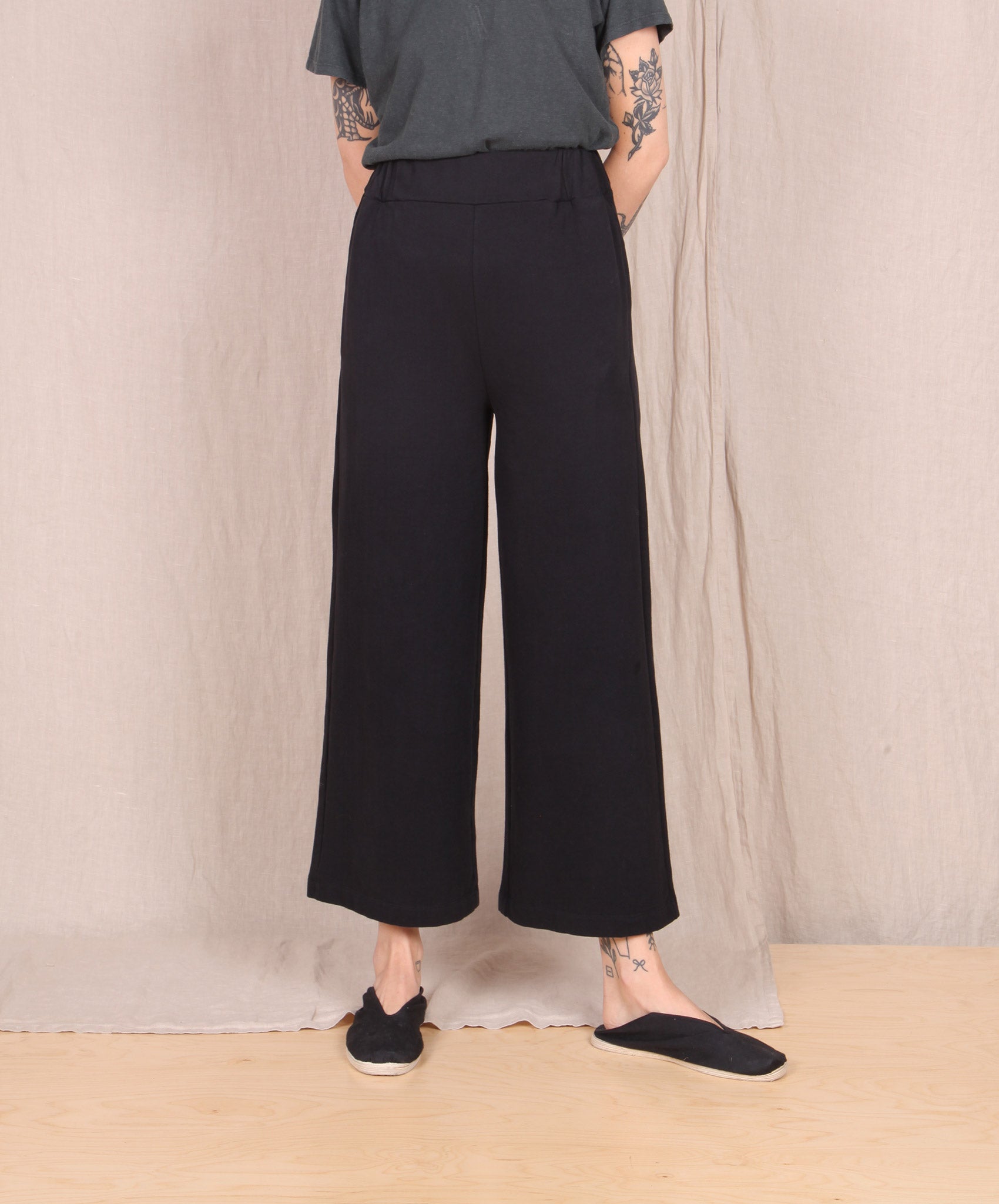 Beaumont Organic-Winona  Organic Cotton Trousers // Black