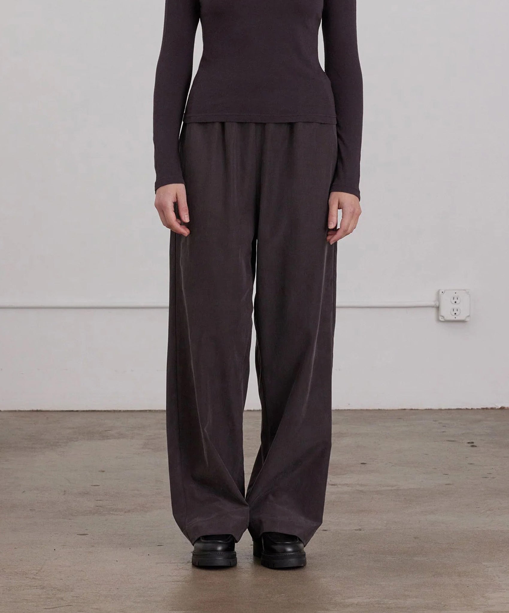 Black Crane-Straight Pant // Dark Plum