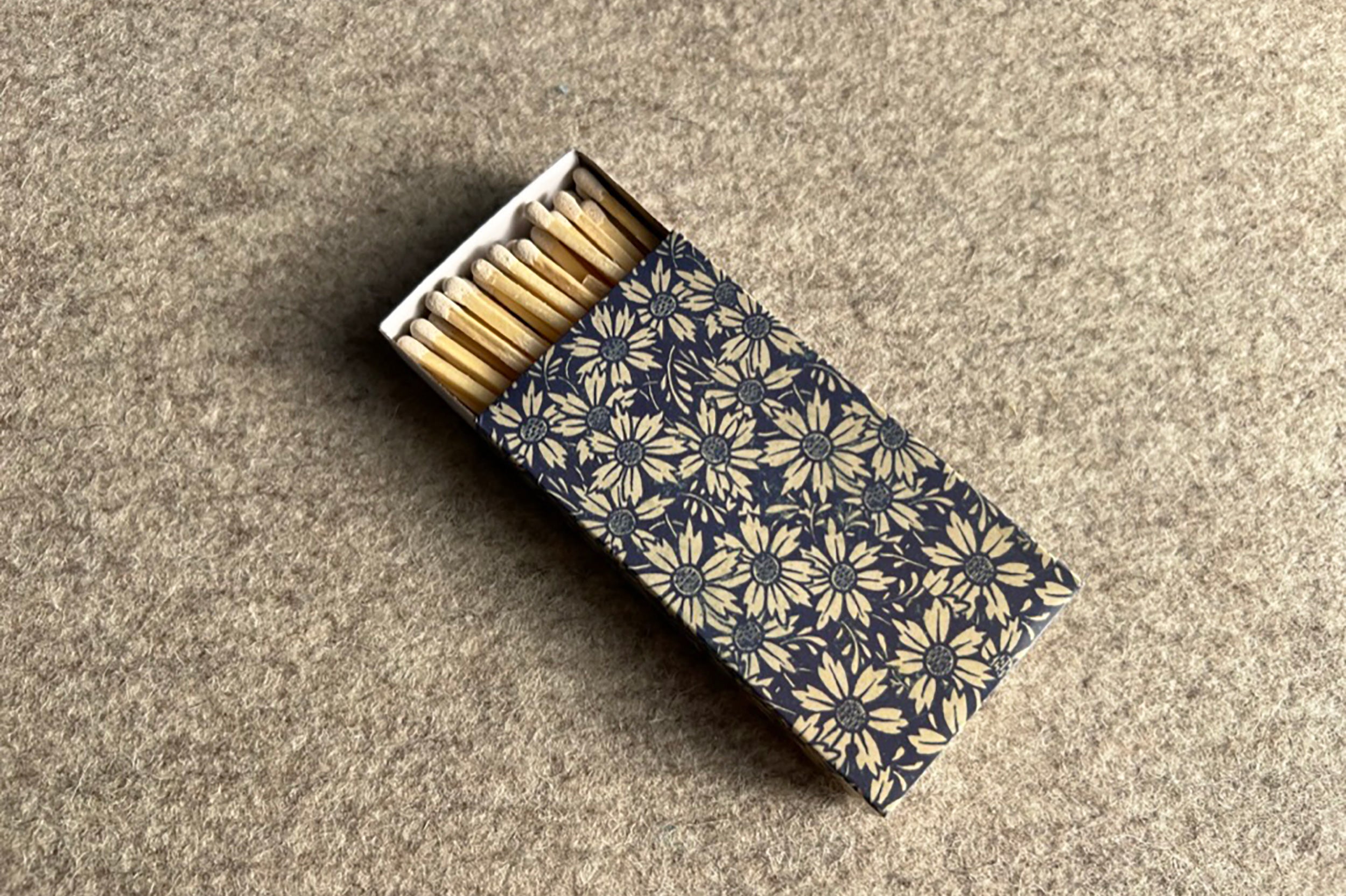 Homart-Decorative Matches