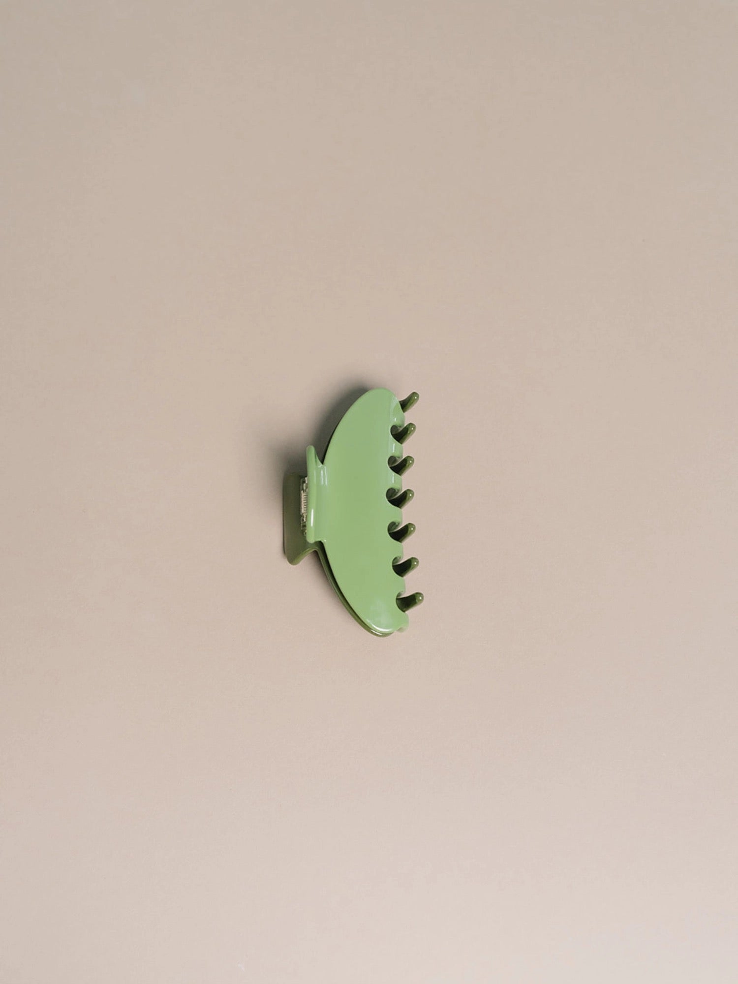 Nat+Noor-Hair Claw // Medium