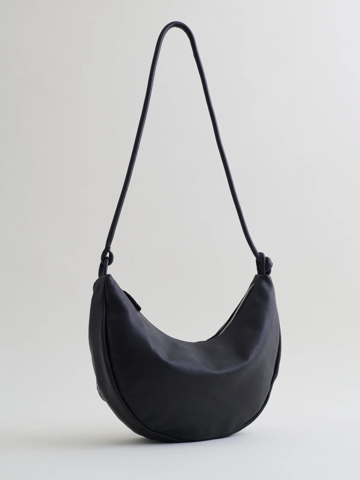 Are Studio-Large Bow