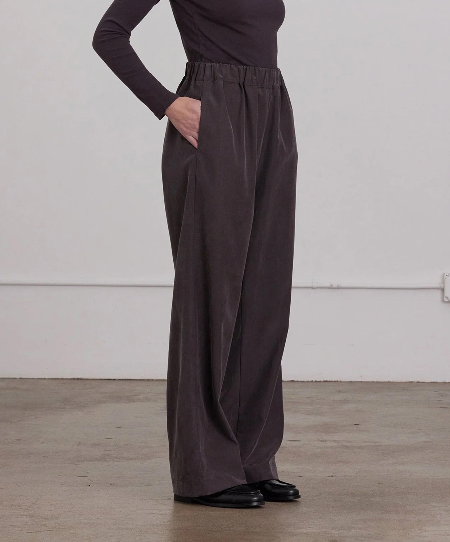 Black Crane-Straight Pant // Dark Plum