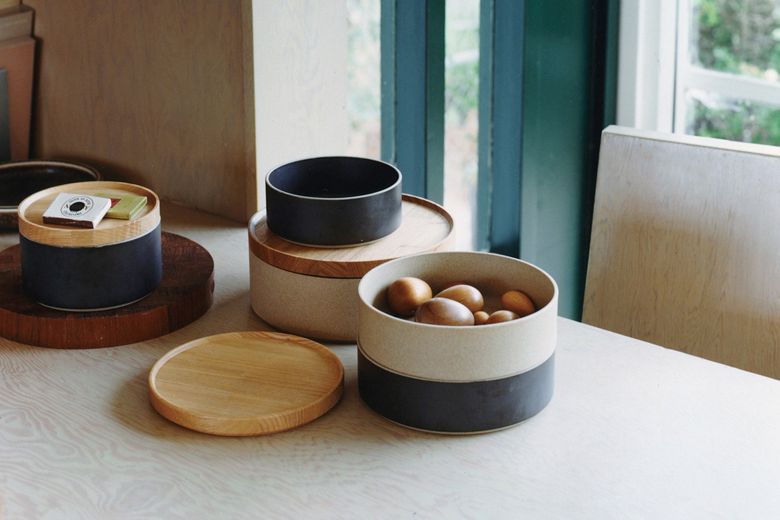 Hasami Porcelain-Wood Tray/Lid