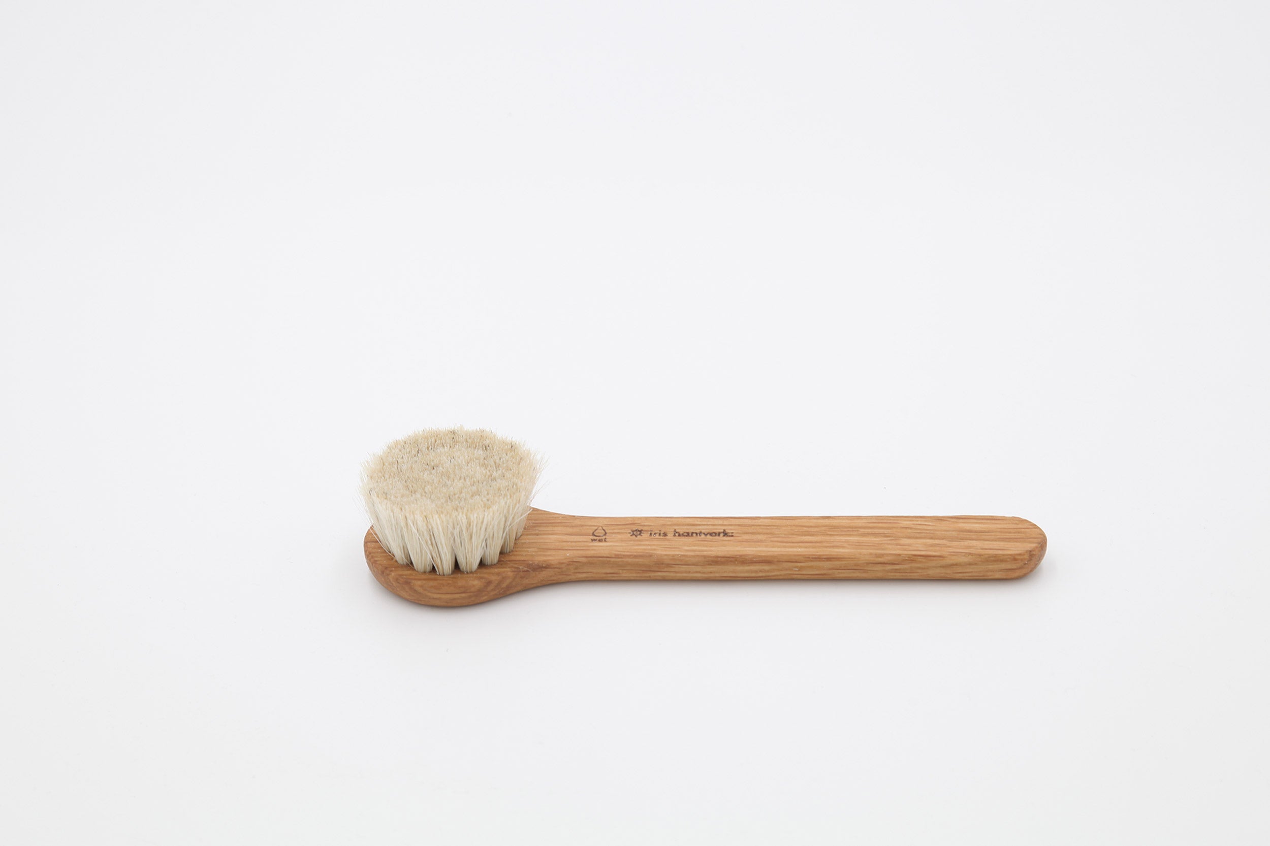 Iris Hantverk-Face Brush // Oak