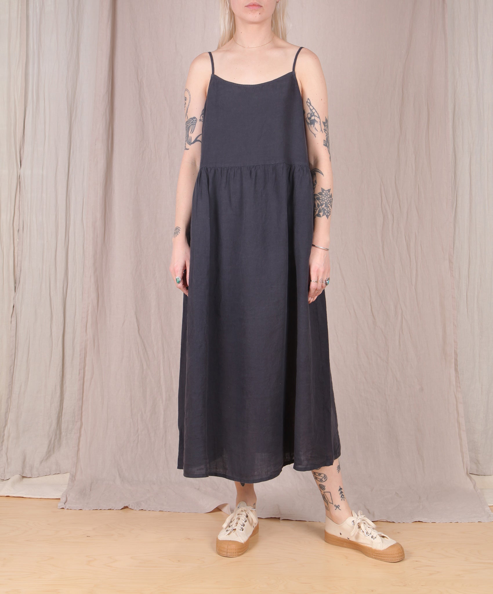 Hartford-Rovita Linen Dress // Graphite