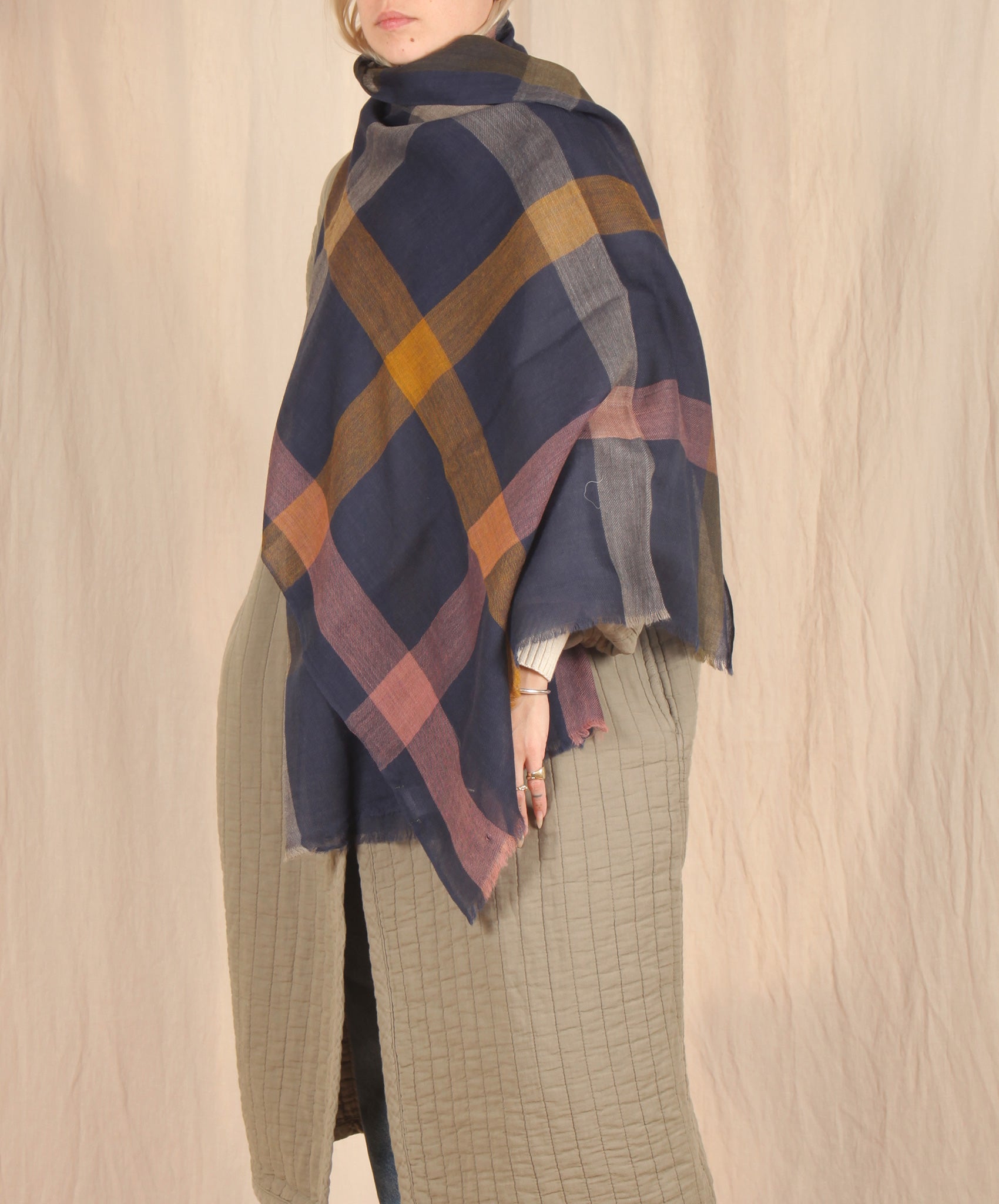 Hartford-Wool Scarf 10 // Navy